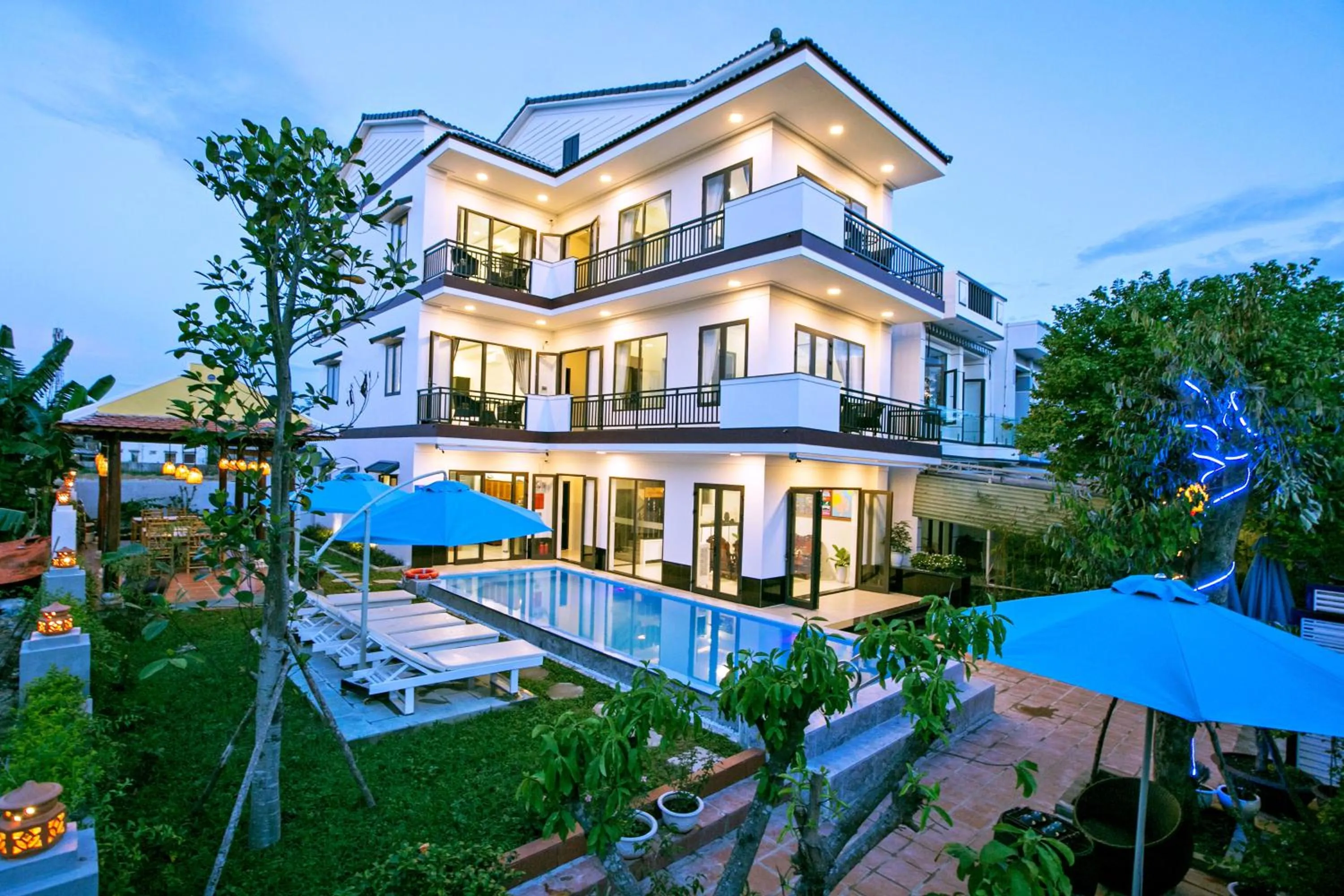 Summer in Zen Hoian Villa