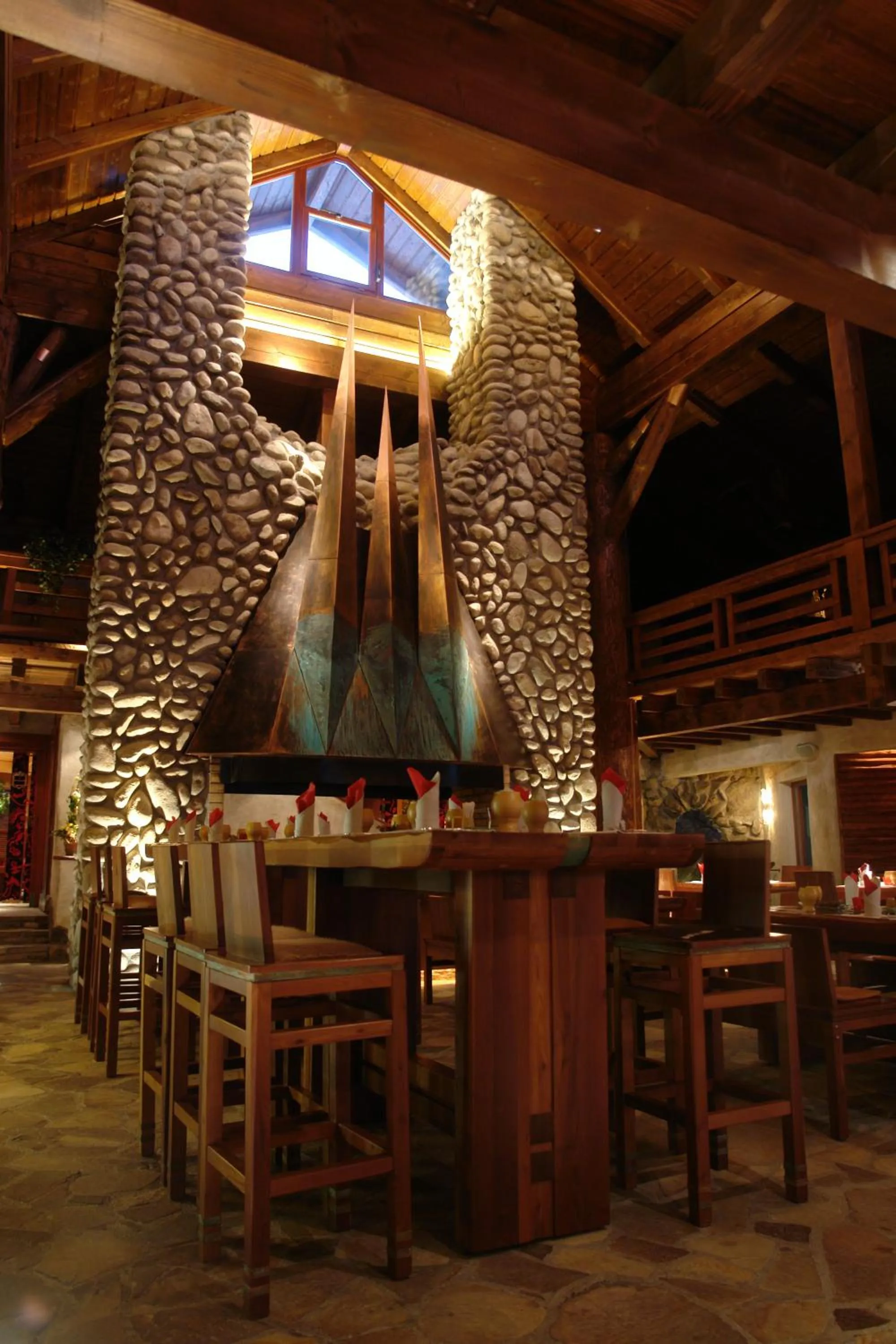 Restaurant/places to eat in Hotel Partizán