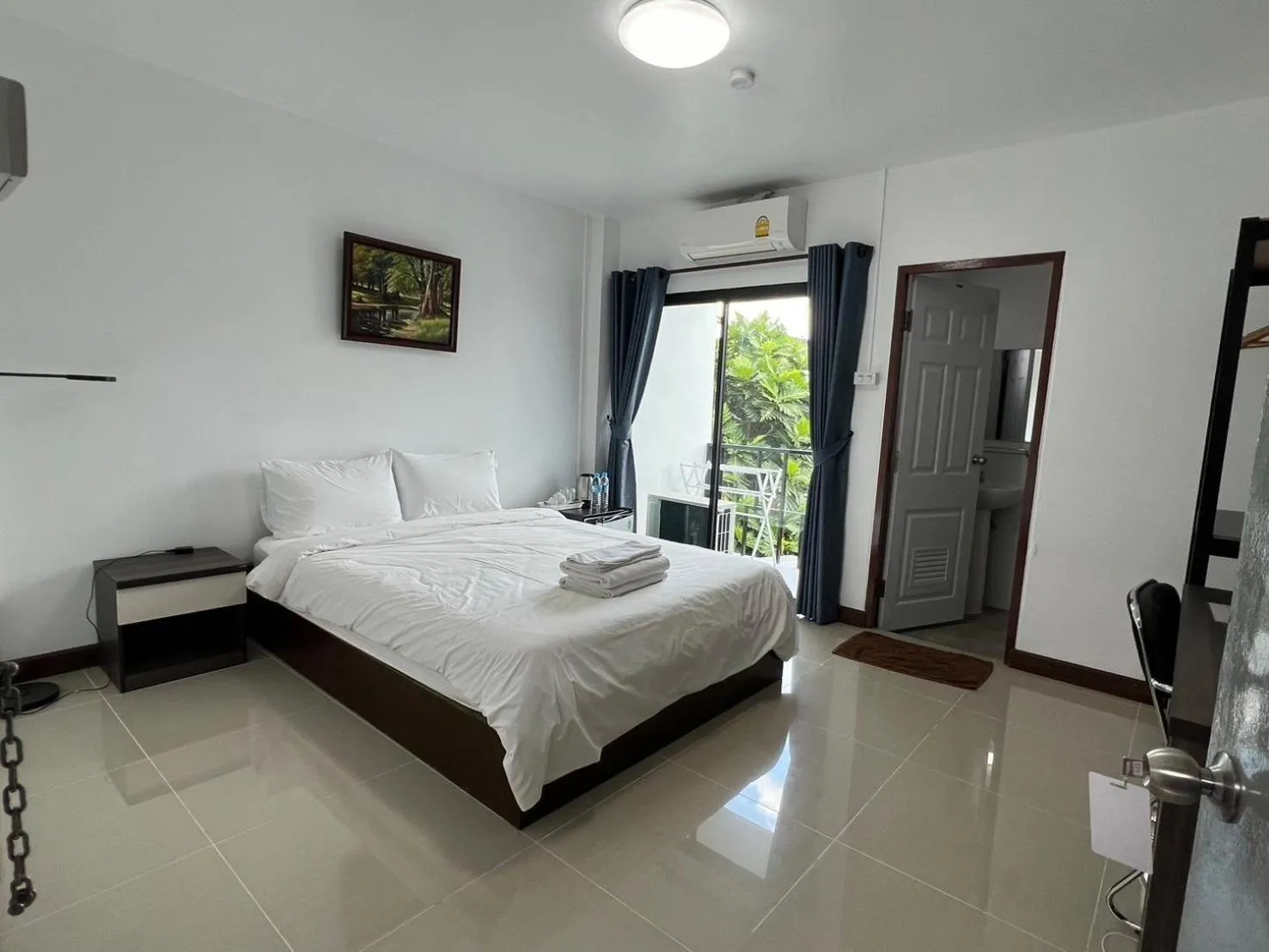Photo of the whole room, Bed in M.I.N.D. Villa