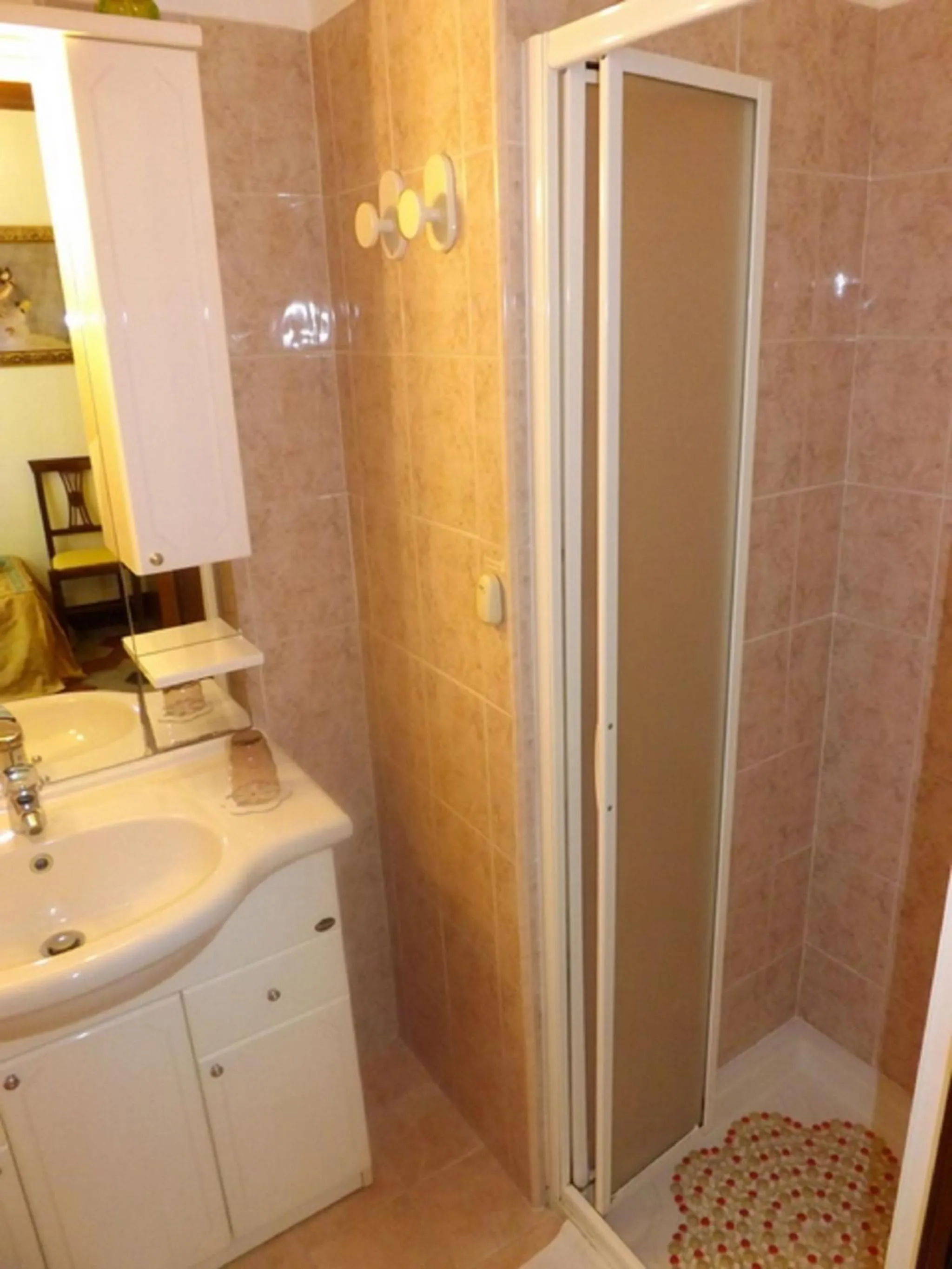 Bathroom in Tibullo Guesthouse