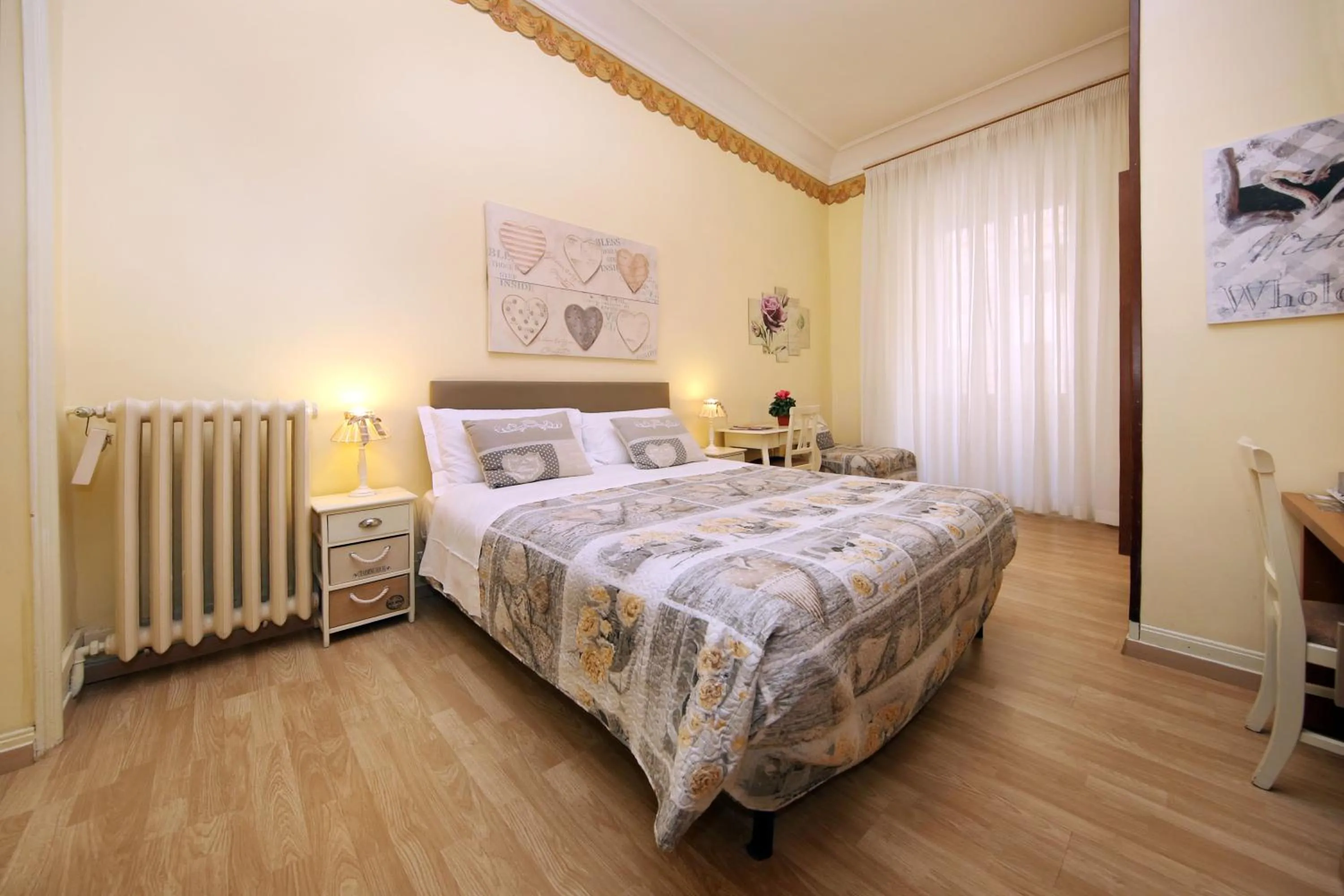 Bedroom, Bed in Tibullo Guesthouse