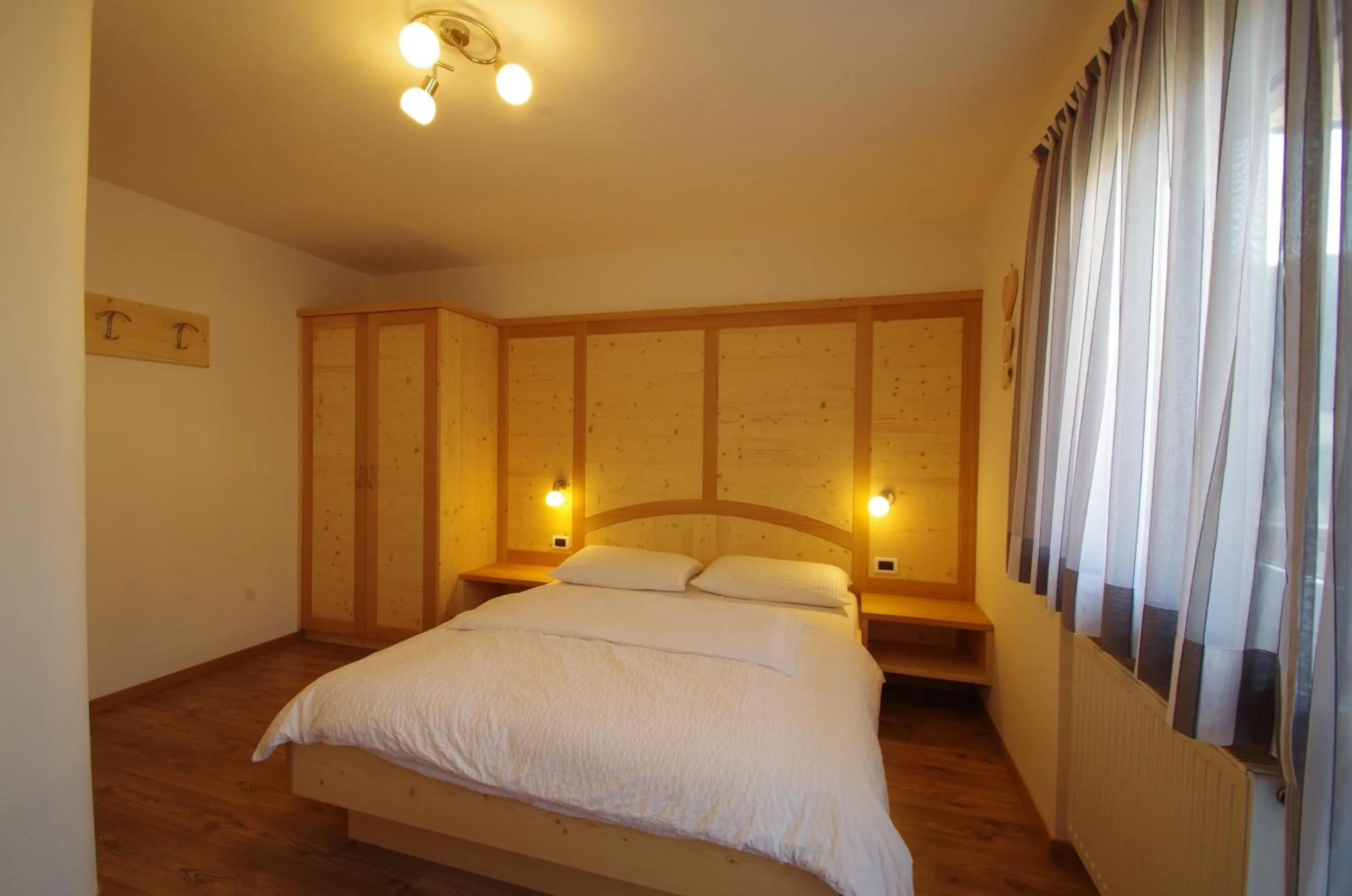 Bedroom, Bed in Villa Hubertus