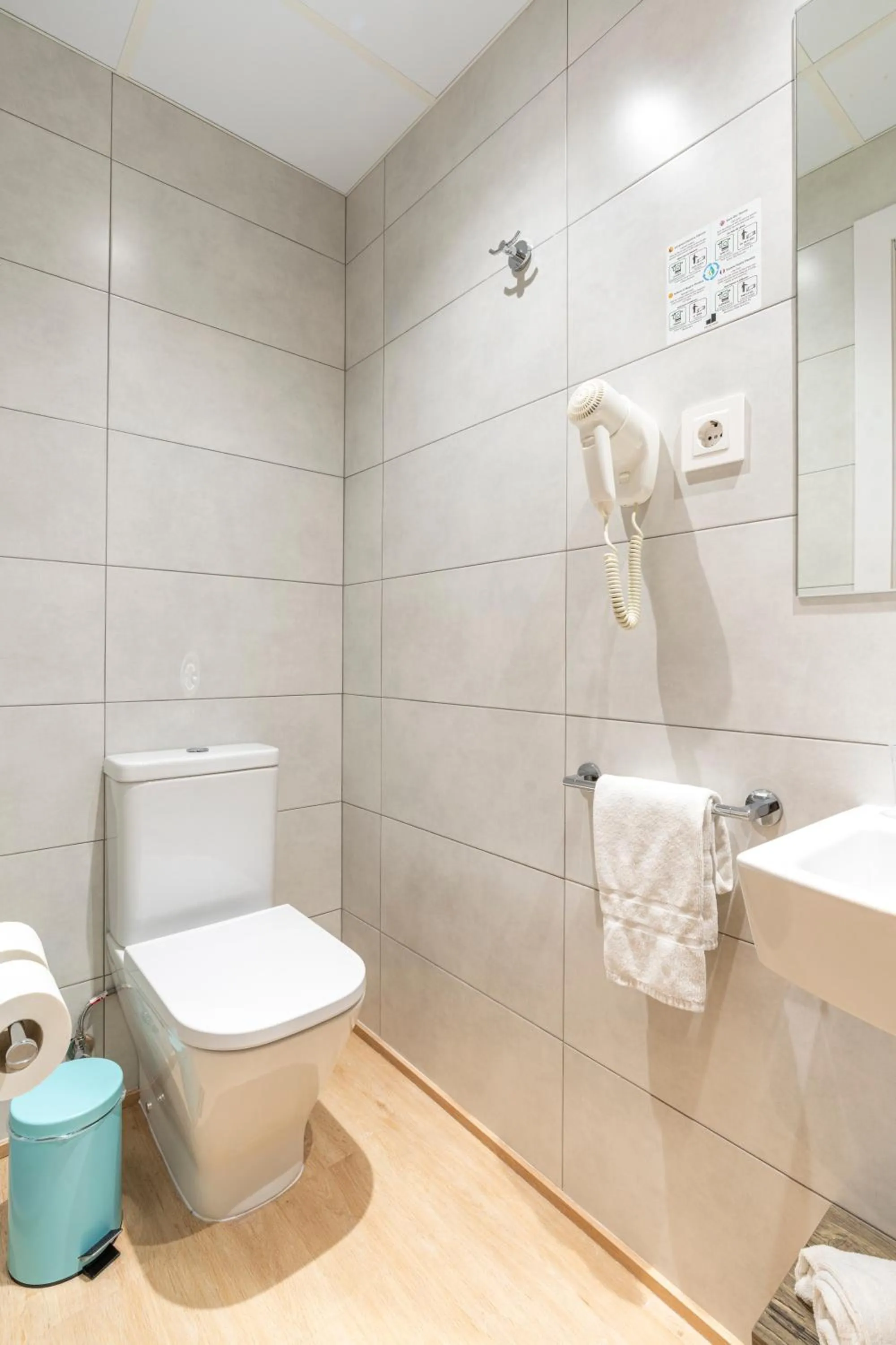 Bathroom in Hostal Sans