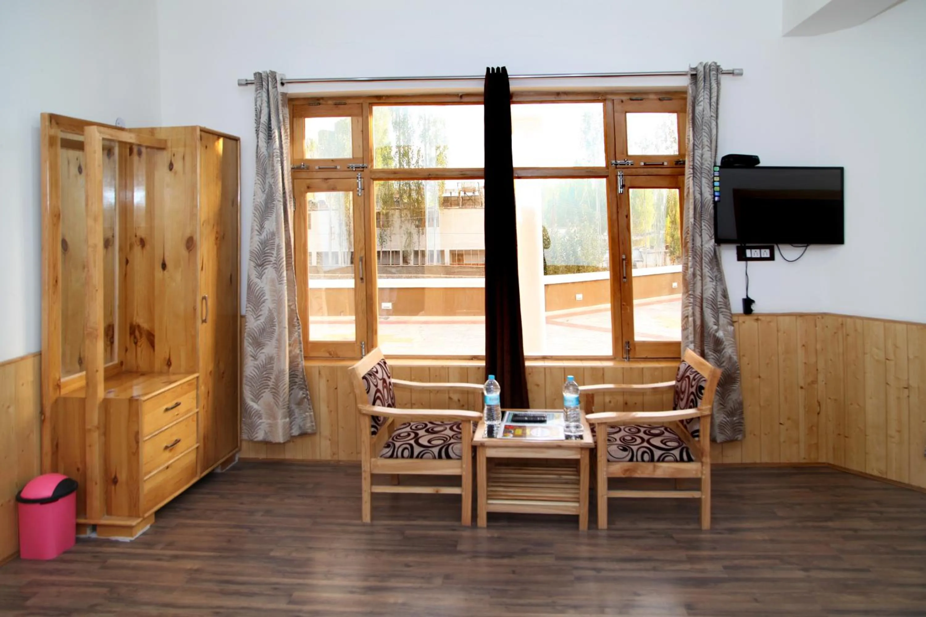 TV and multimedia in Glacier View Guest House