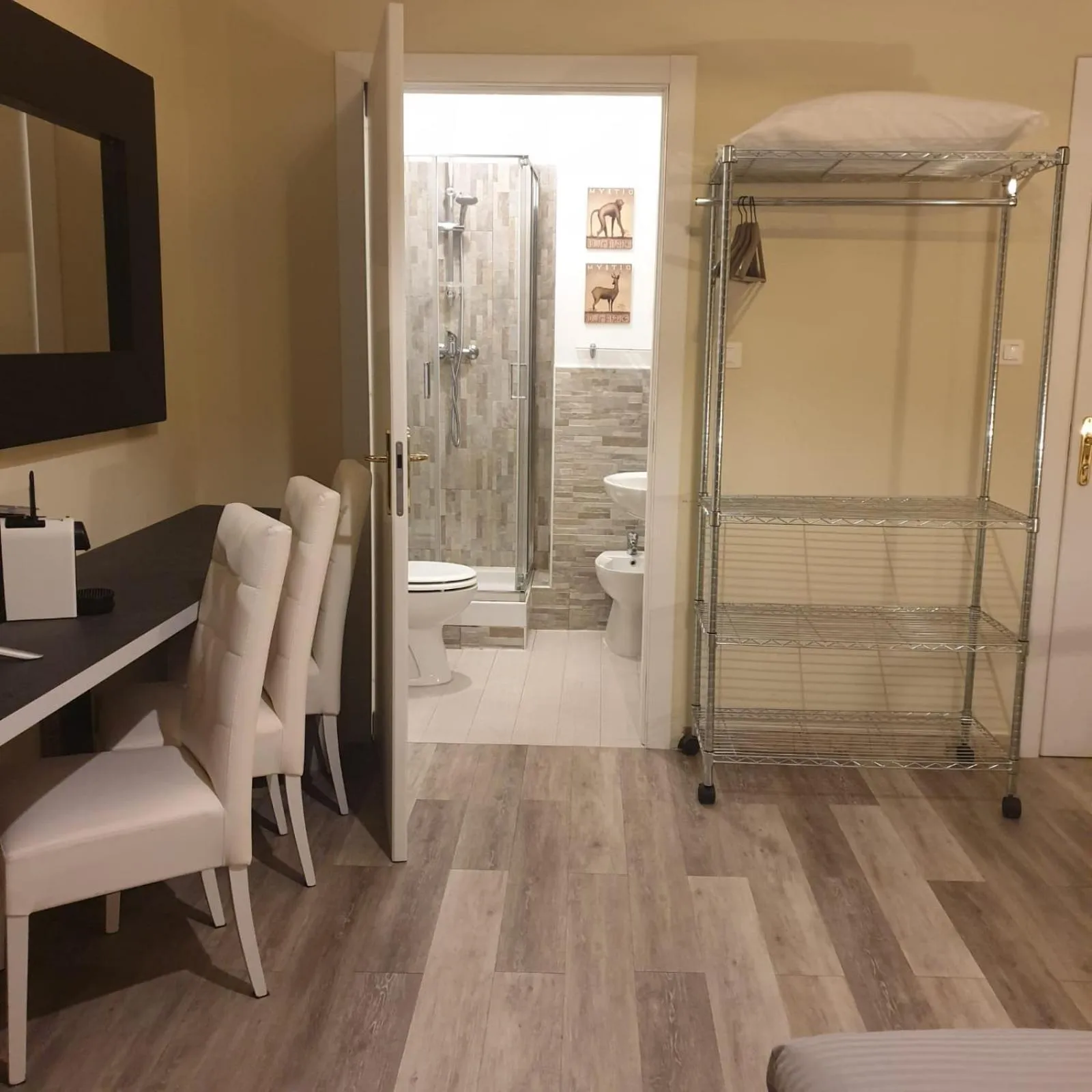 Bathroom in Rigoletto Rental Rooms