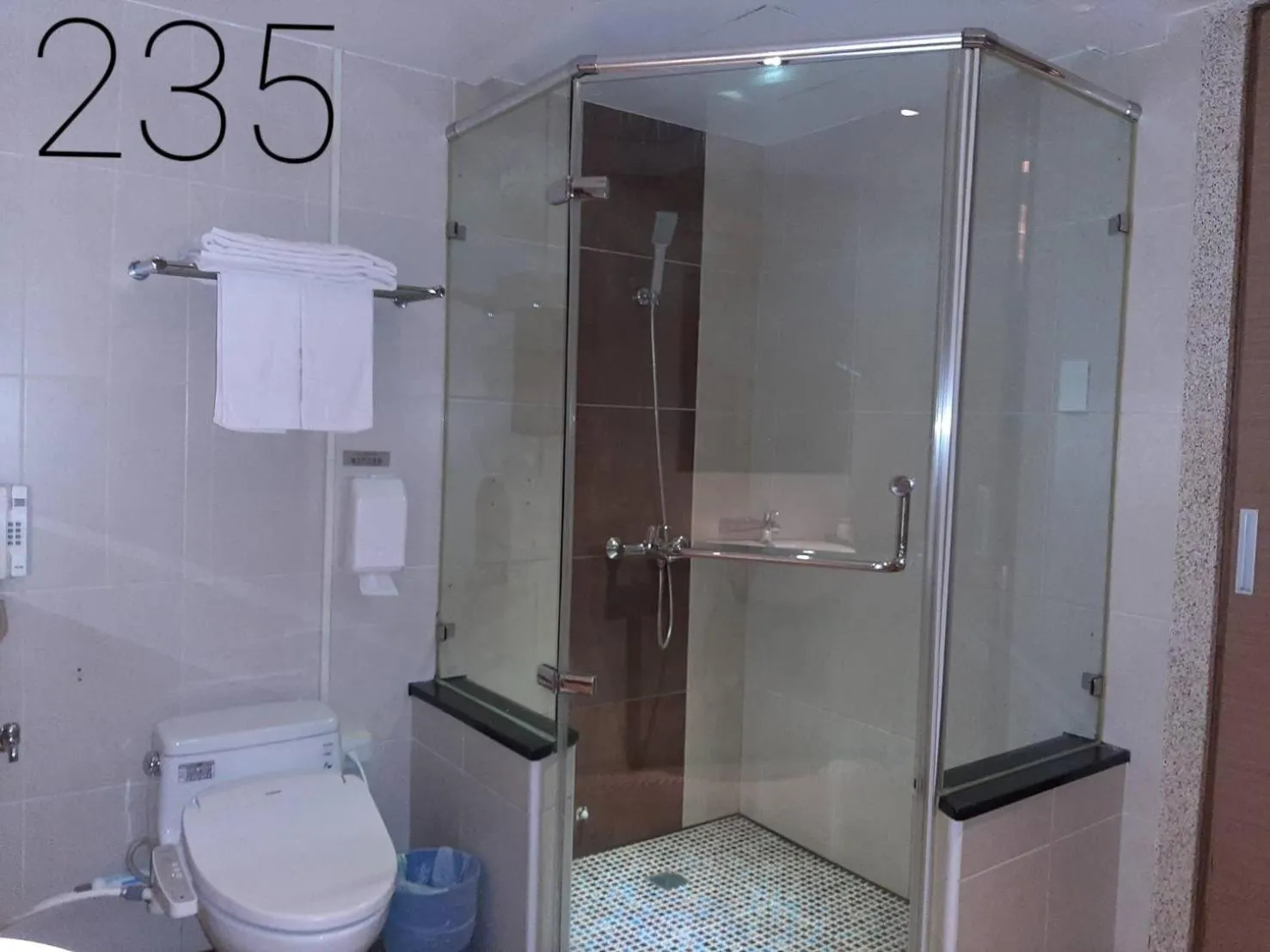 Chateau Motel & Spa (Daliao)