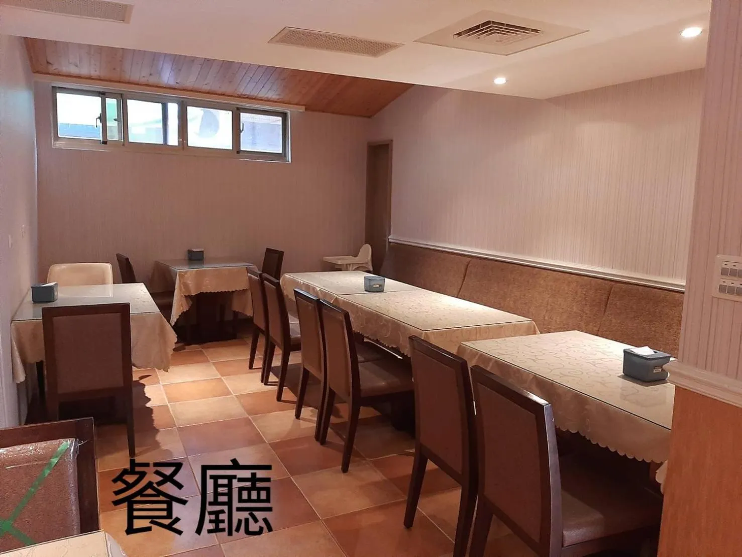 Chateau Motel & Spa (Daliao)