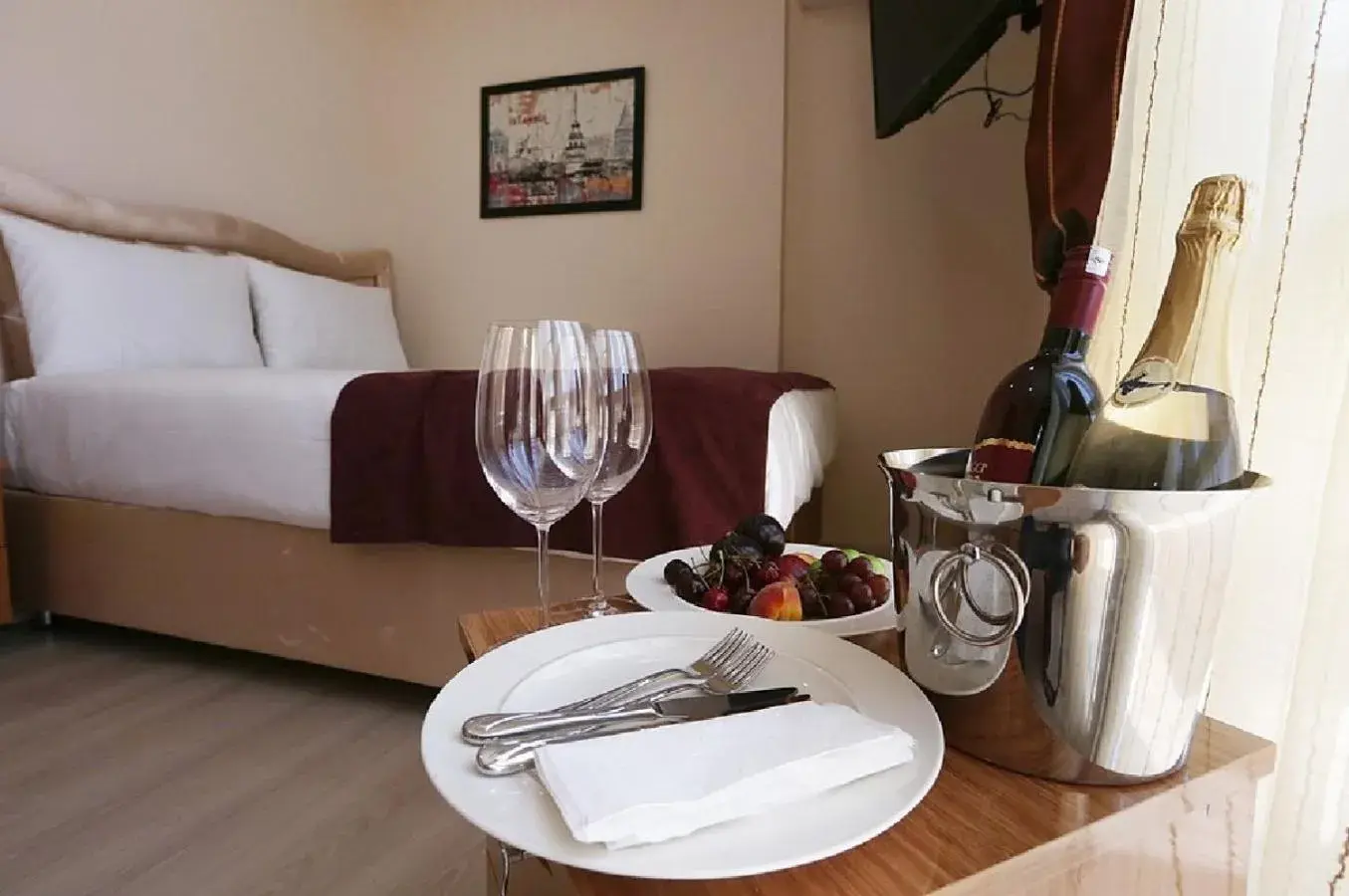 Deluxe Double Room with Balcony in Maxwell Hotel Deluxe Double Room with Balcony in Maxwell Hotel