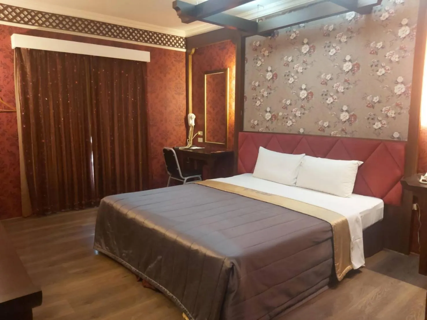 Bed in CHATEAU MOTEL (Crystal Code Museum)