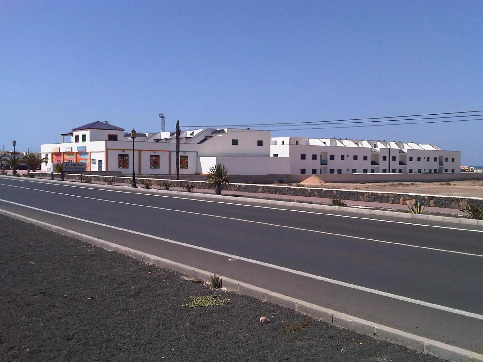 Supermarket/grocery shop in TAO El Cotillo - VV