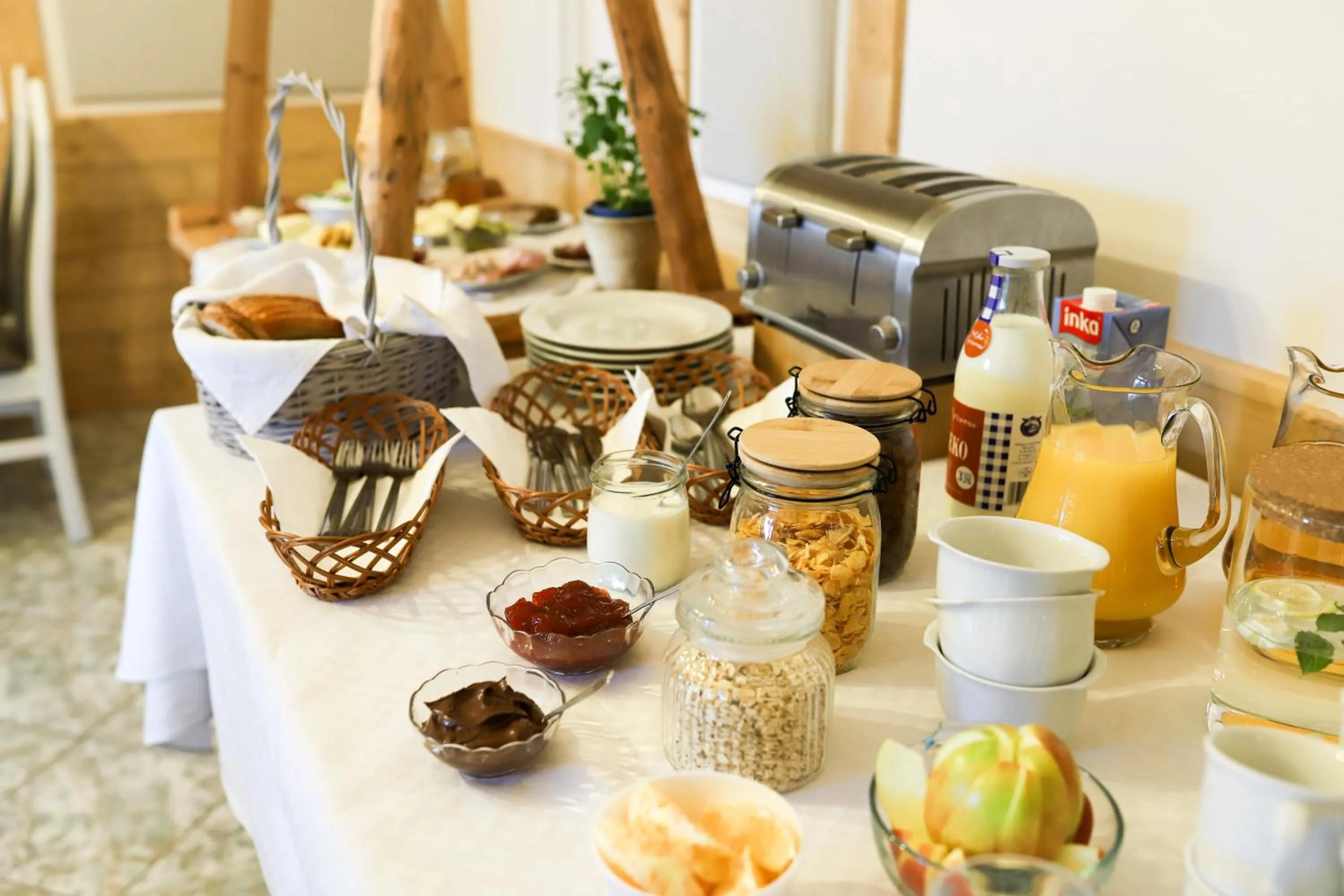 Breakfast in Wysoka noclegi ze śniadaniem
