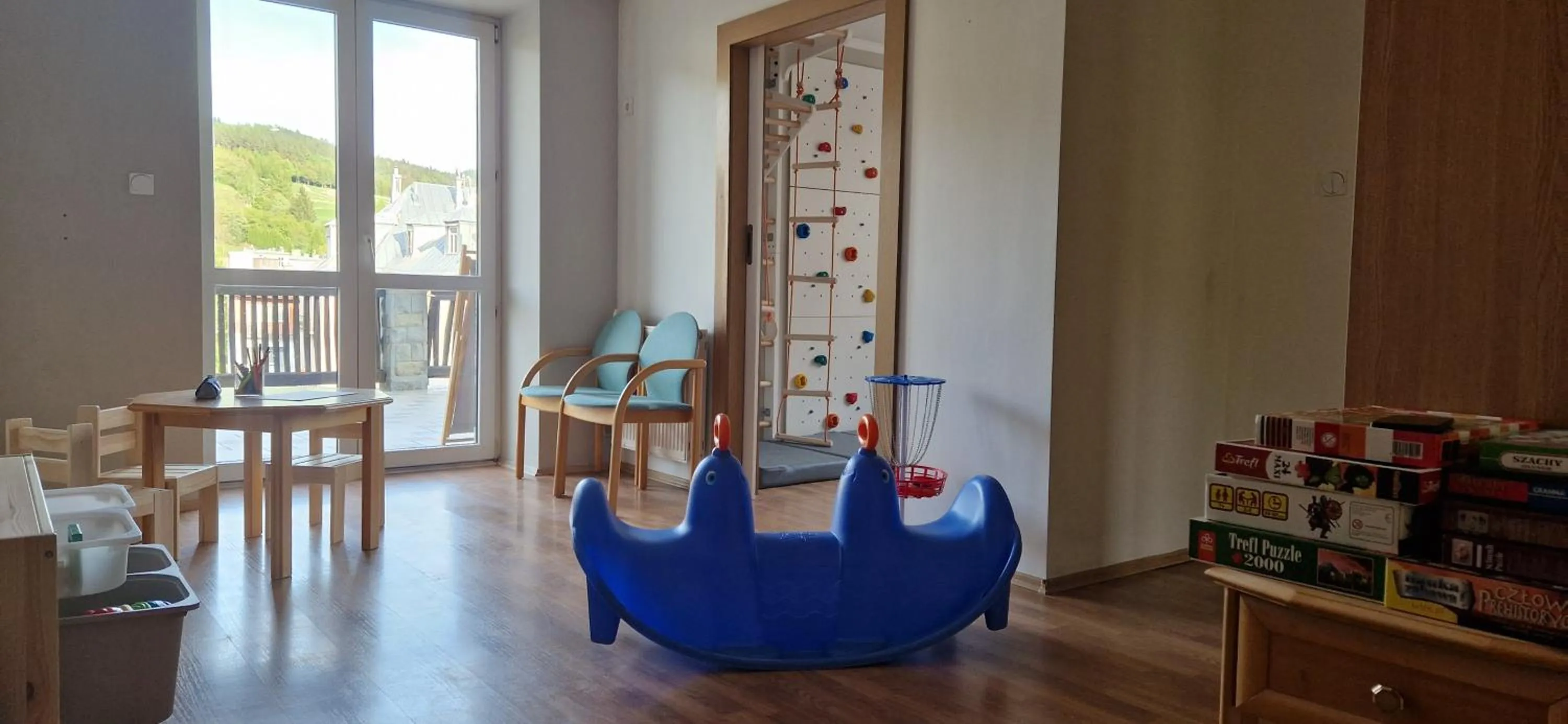 Children play ground in Wysoka noclegi ze śniadaniem