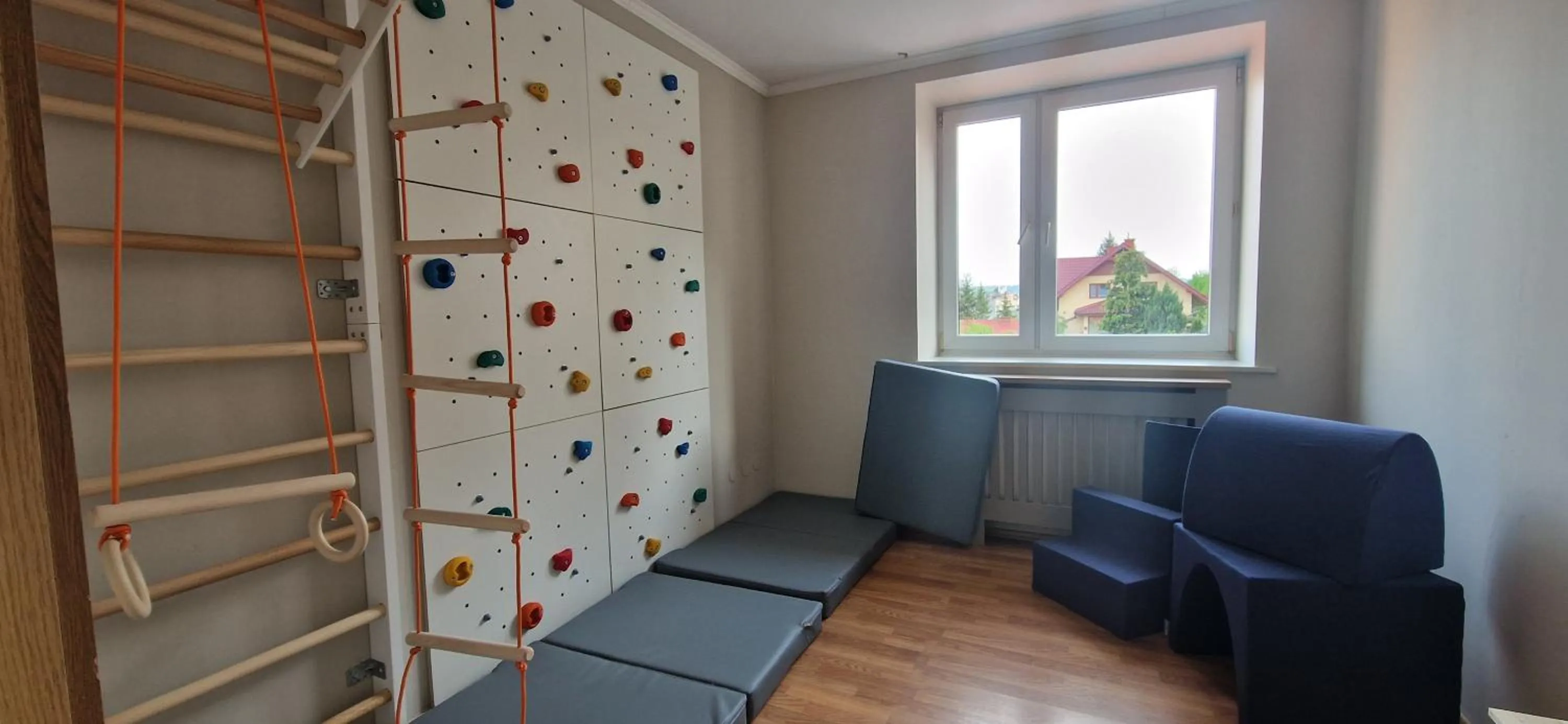 Children play ground in Wysoka noclegi ze śniadaniem