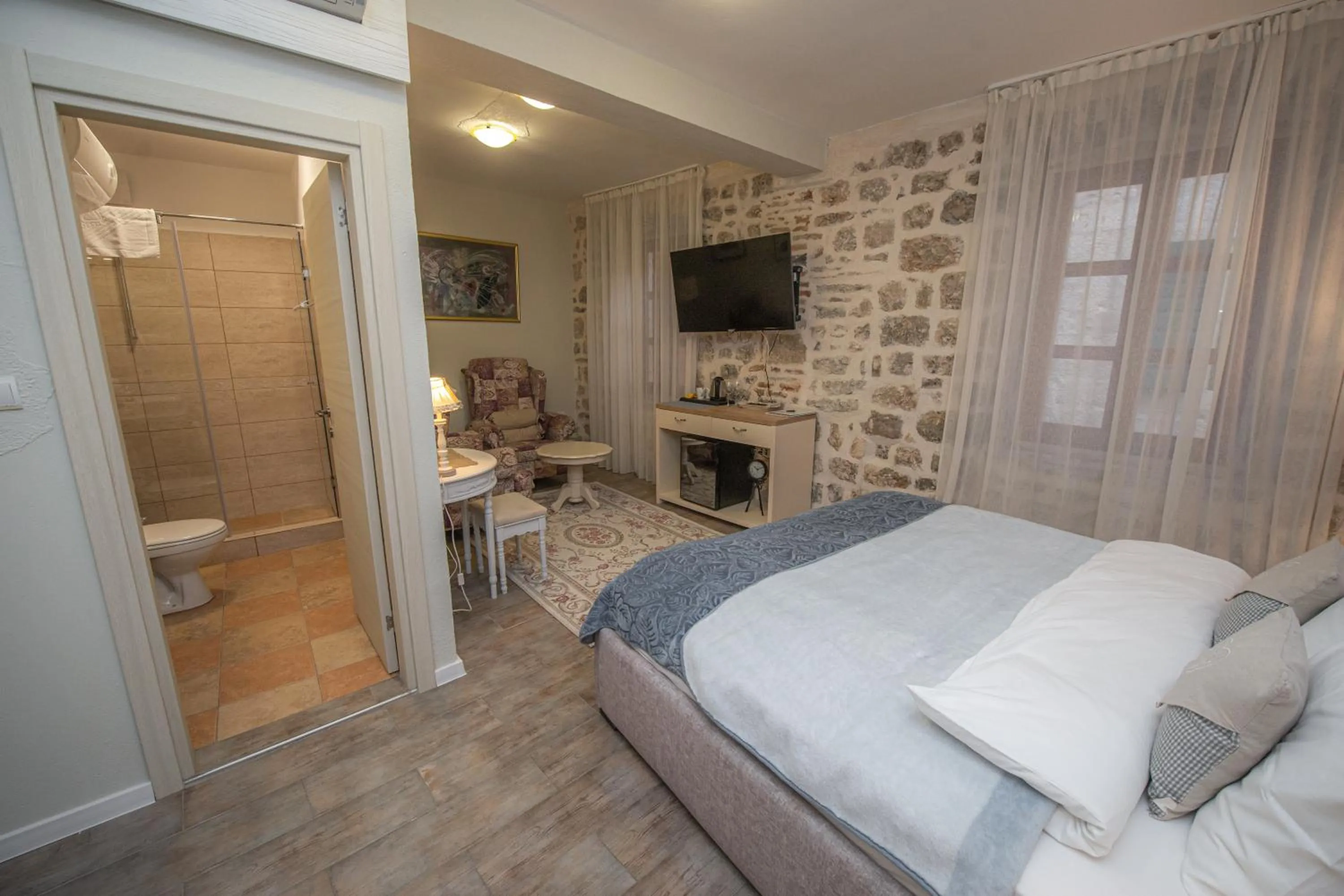 Bed in Antika Guesthouse