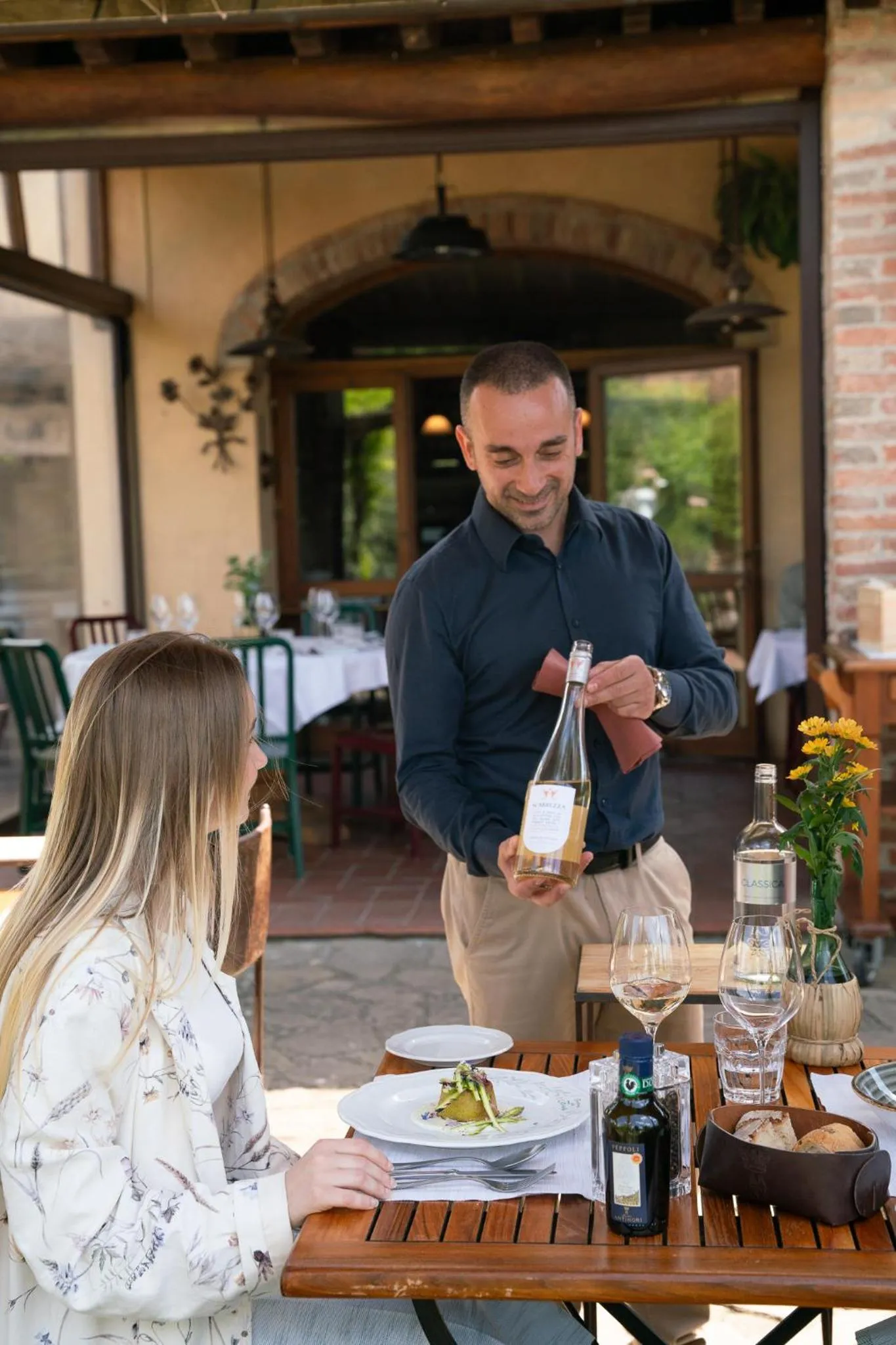 Restaurant/places to eat in Fonte De' Medici