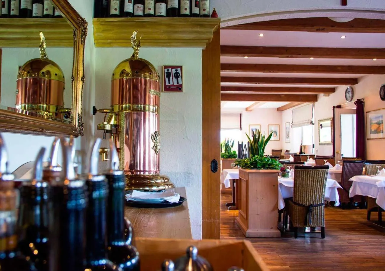 Restaurant/places to eat in Hotel Schlee