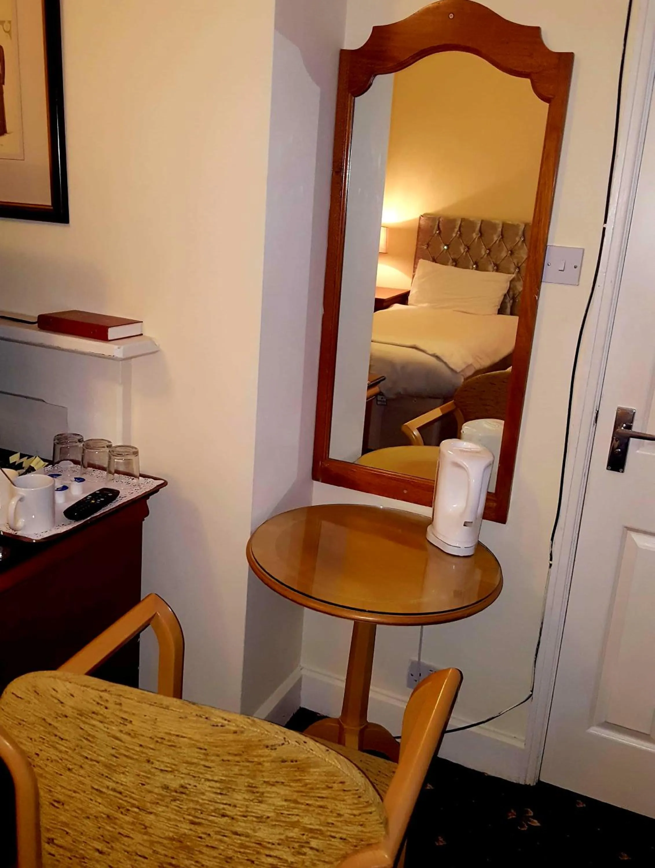 Coffee/tea facilities in New Oscar