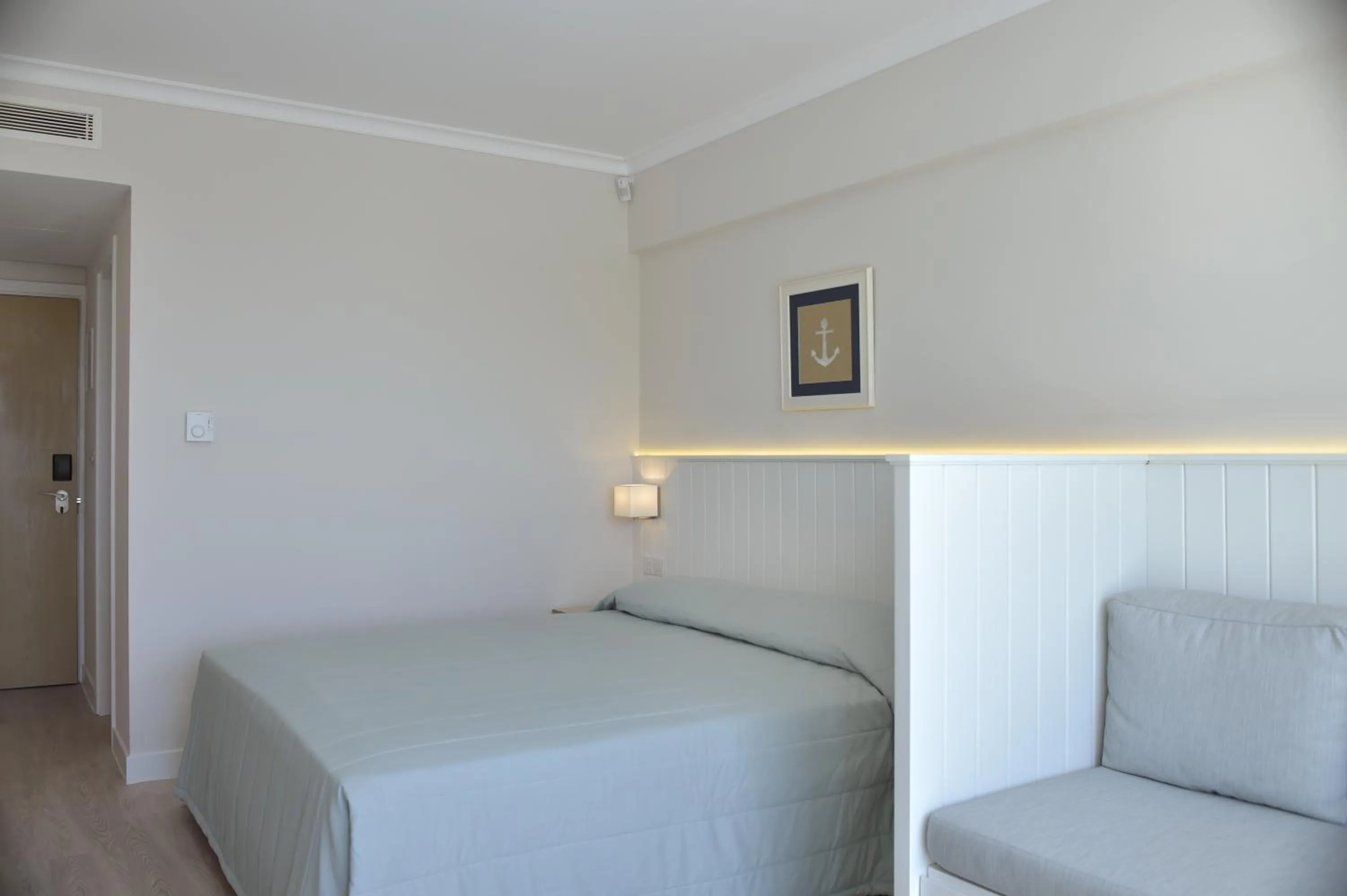 Photo of the whole room, Bed in Sunrise Gardens Aparthotel