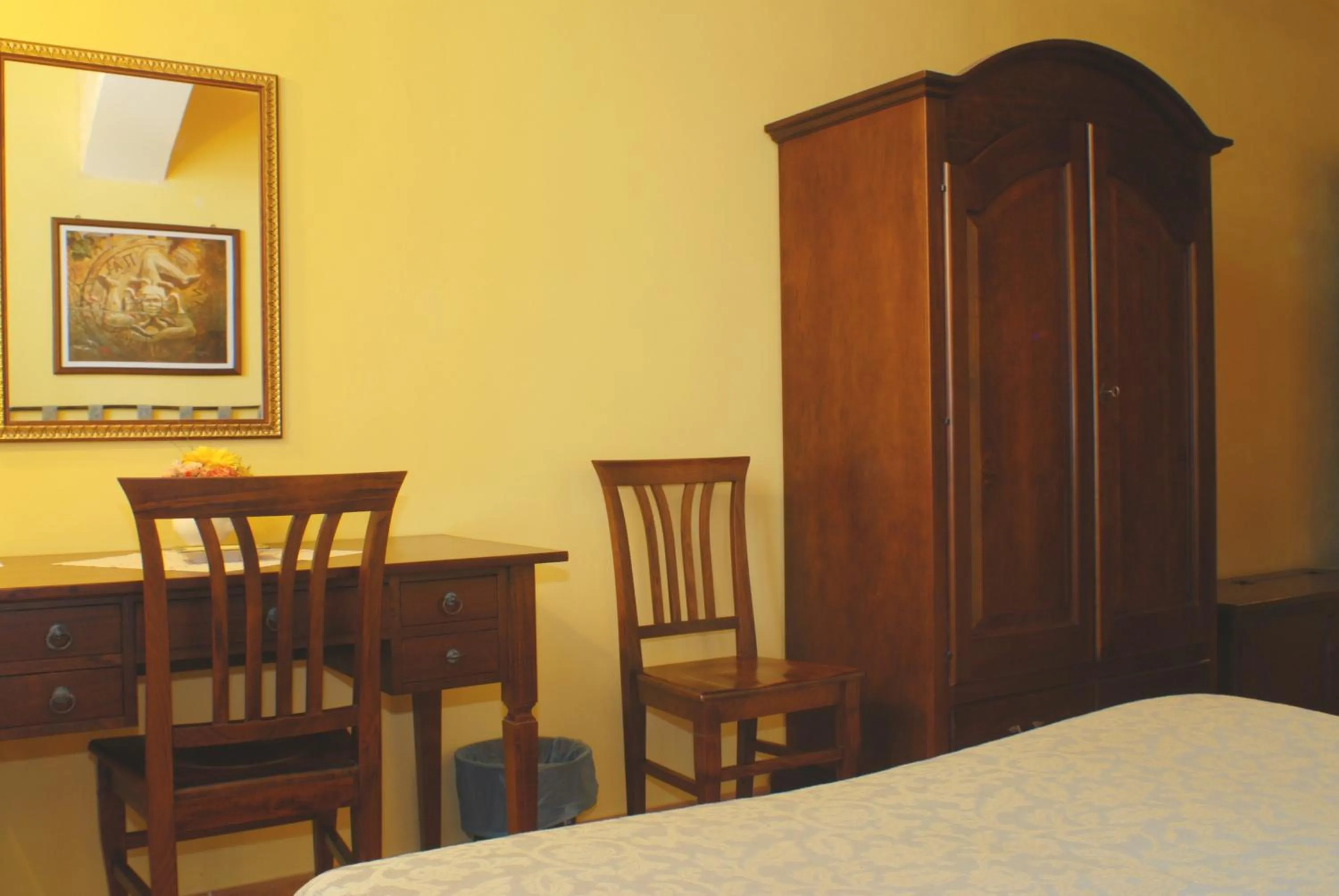 Decorative detail in B&B Triskèles