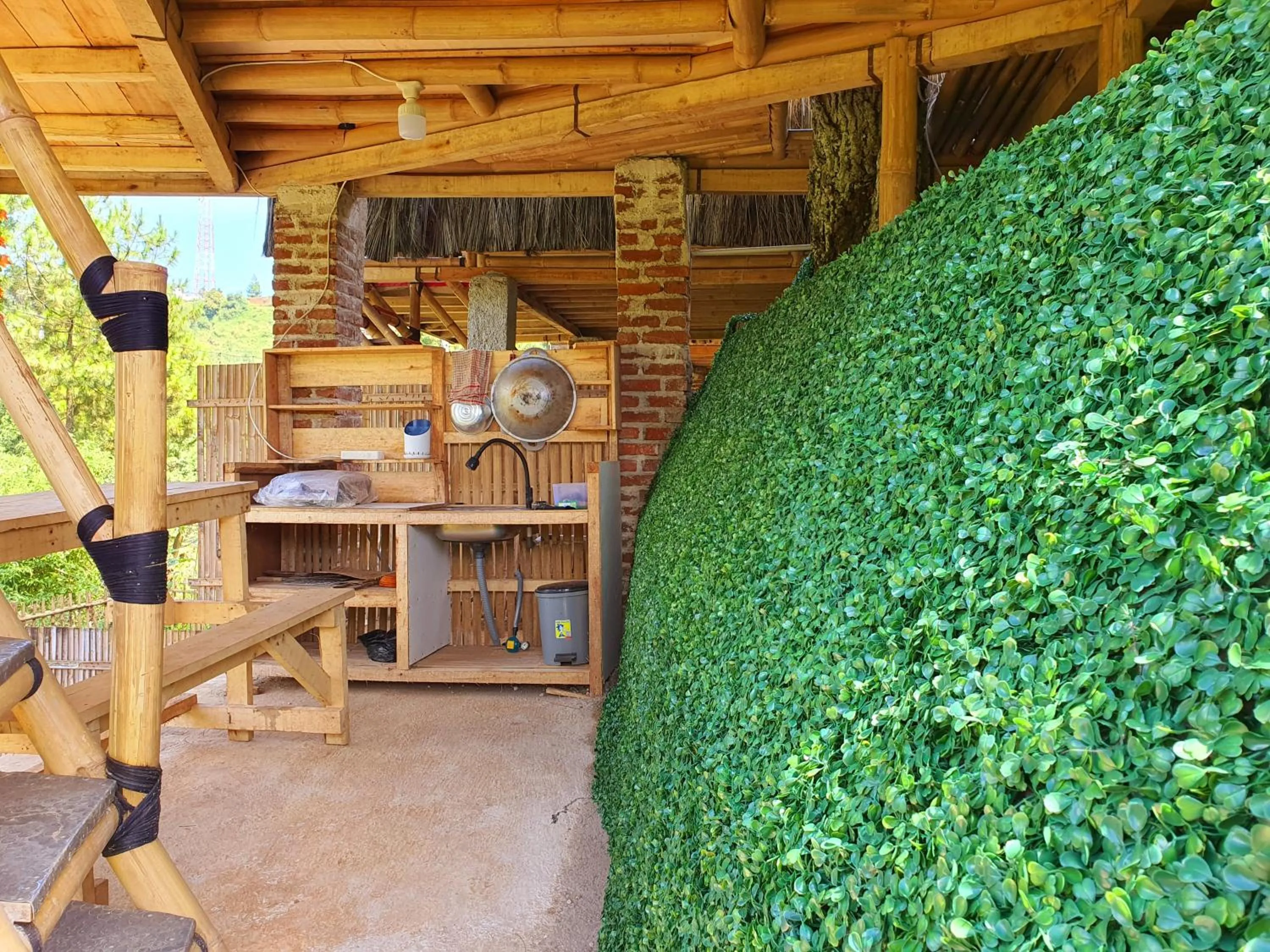 Dining area in Ciwidey Jungle Camp & Villa
