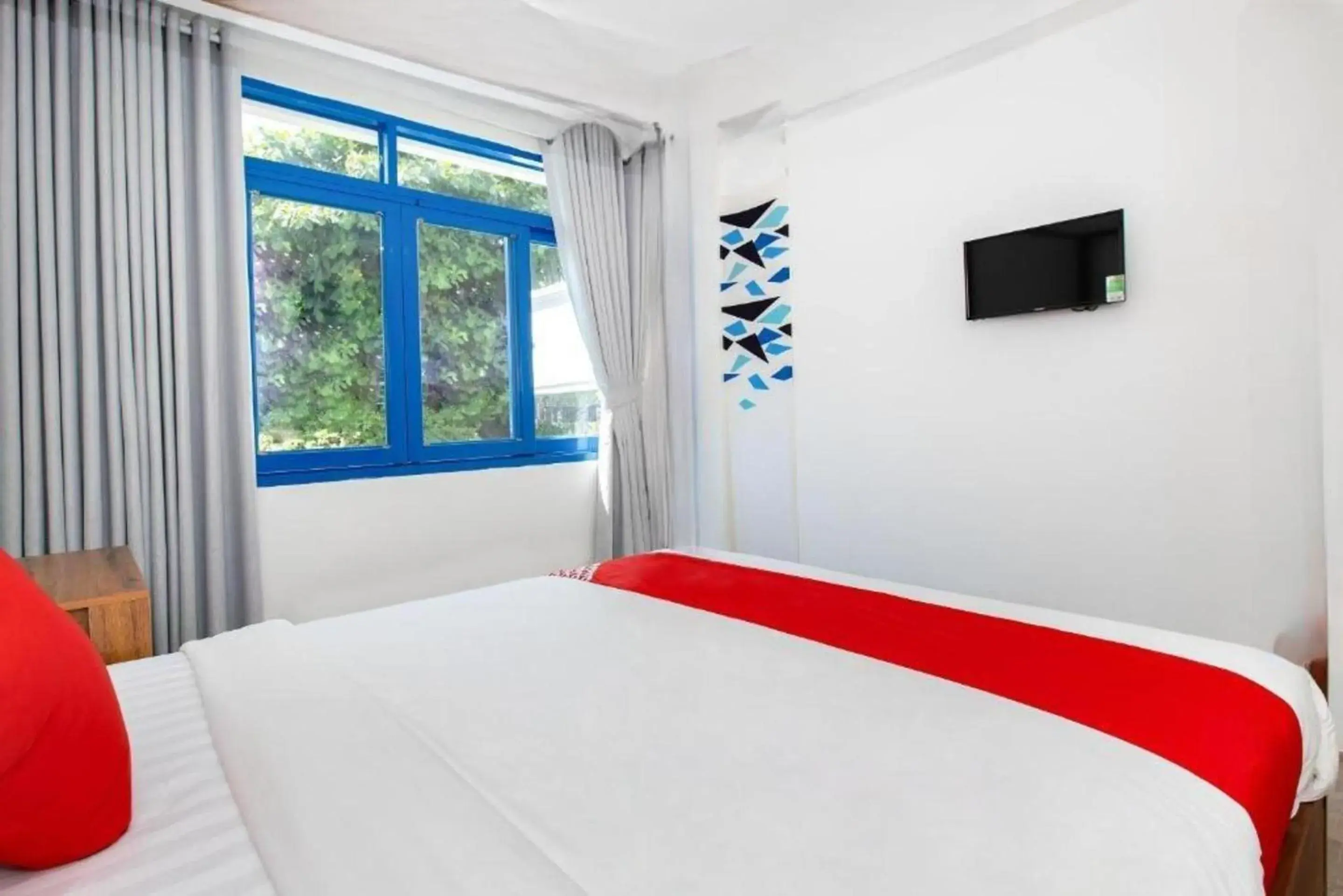 Family Suite with Balcony in GIS Hotel Nha Trang & Motorbike Rental Family Suite with Balcony in GIS Hotel Nha Trang & Motorbike Rental