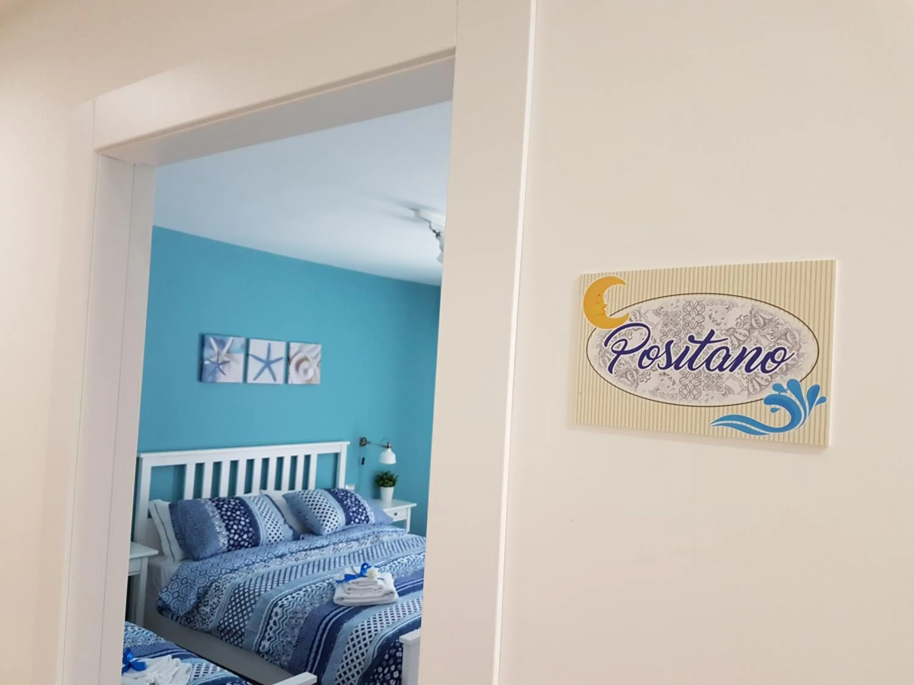 Triple Room with Private Bathroom in MareLuna b&b Triple Room with Private Bathroom in MareLuna b&b