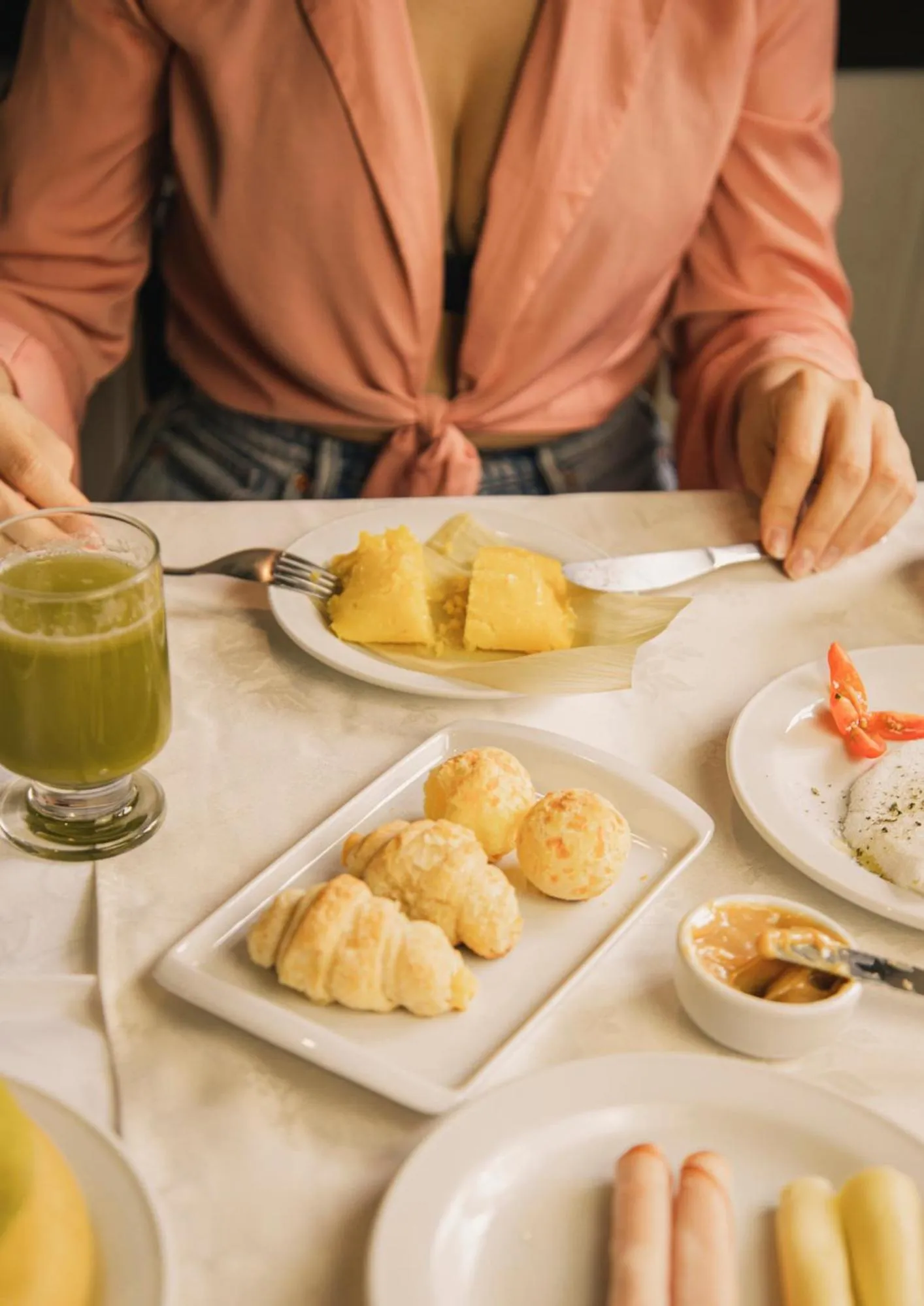 People in Pousada O Cantinho da Raposa