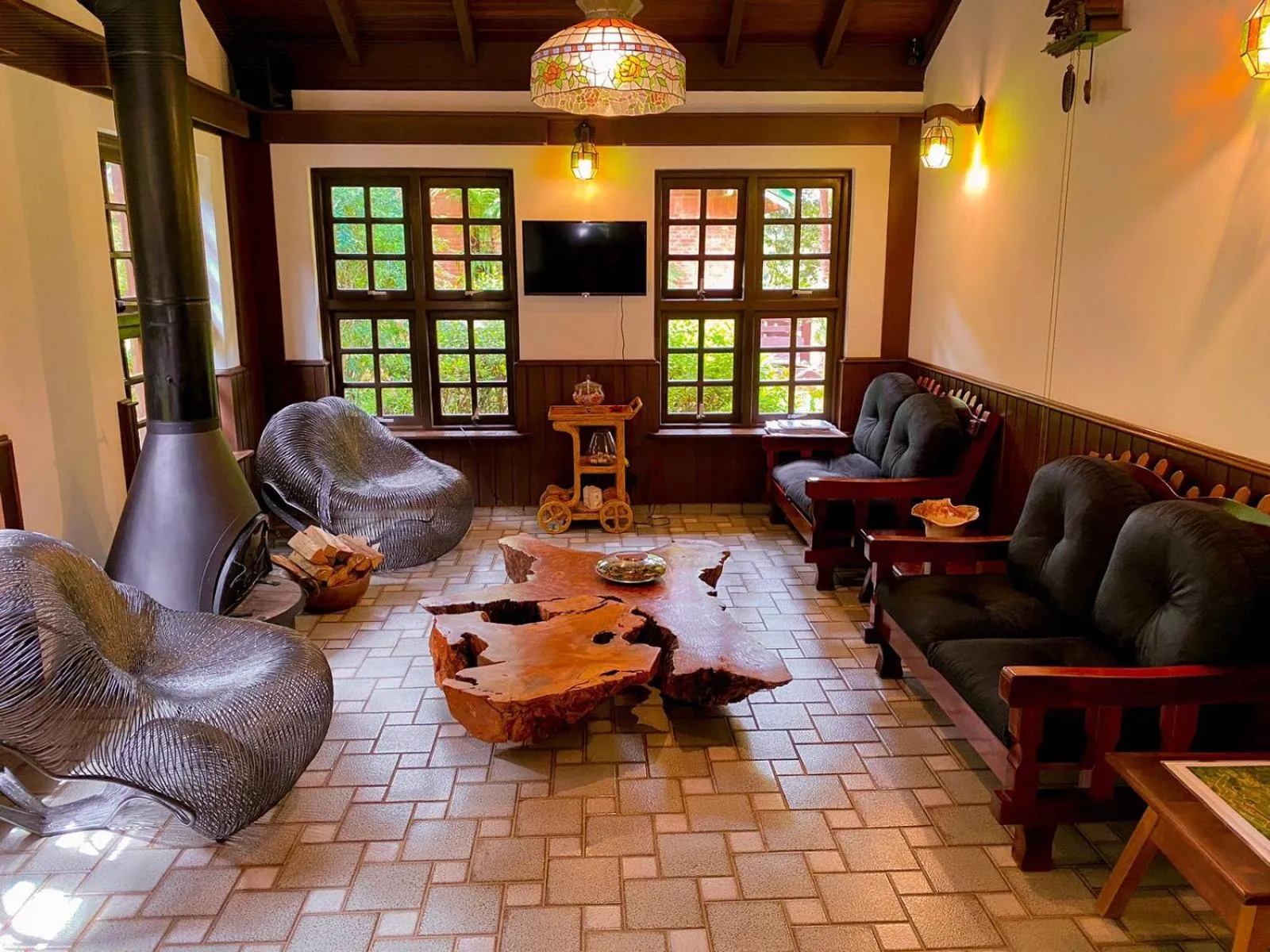 Lobby or reception in Pousada O Cantinho da Raposa