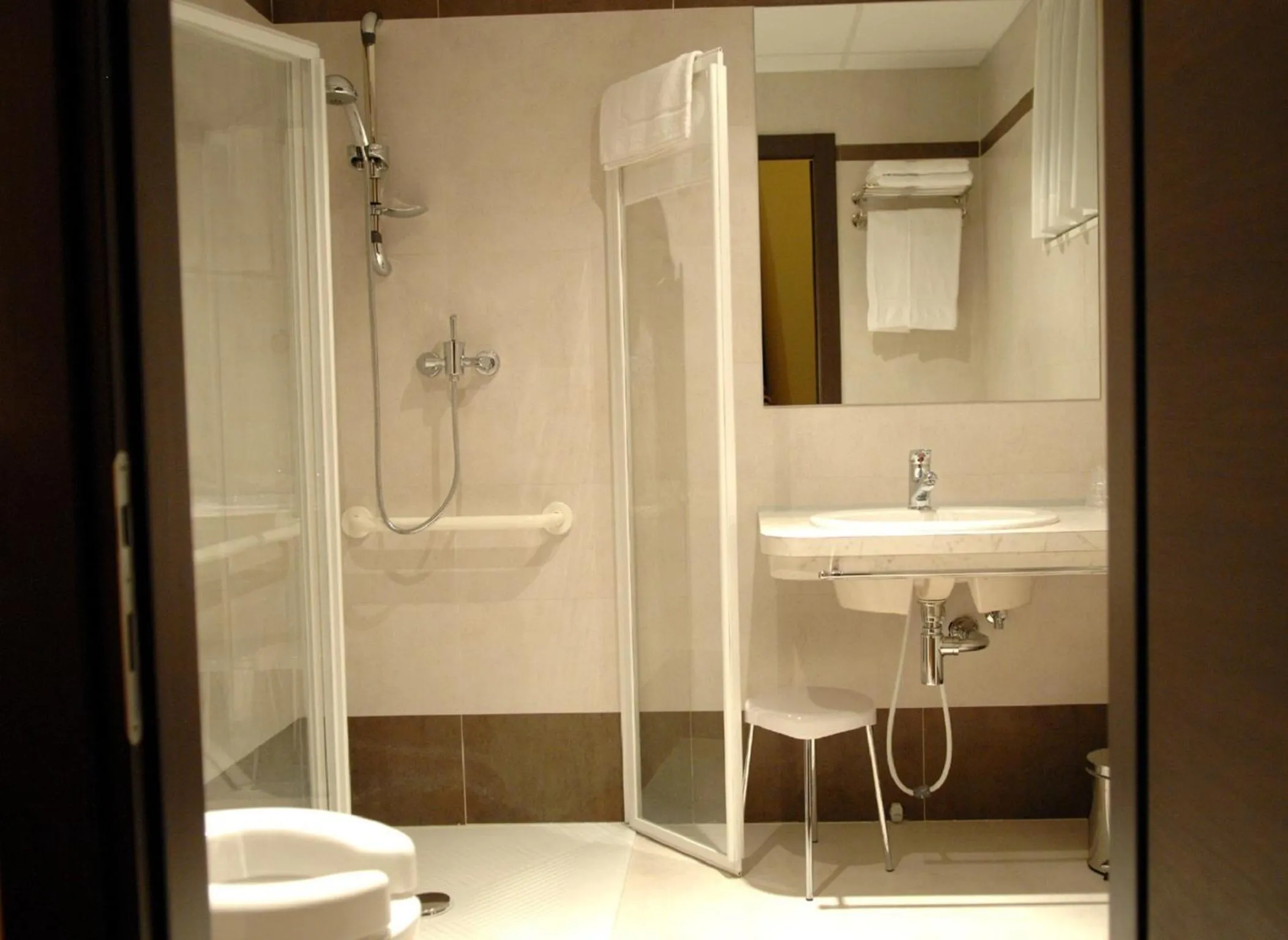 Bathroom in Hotel Alverì