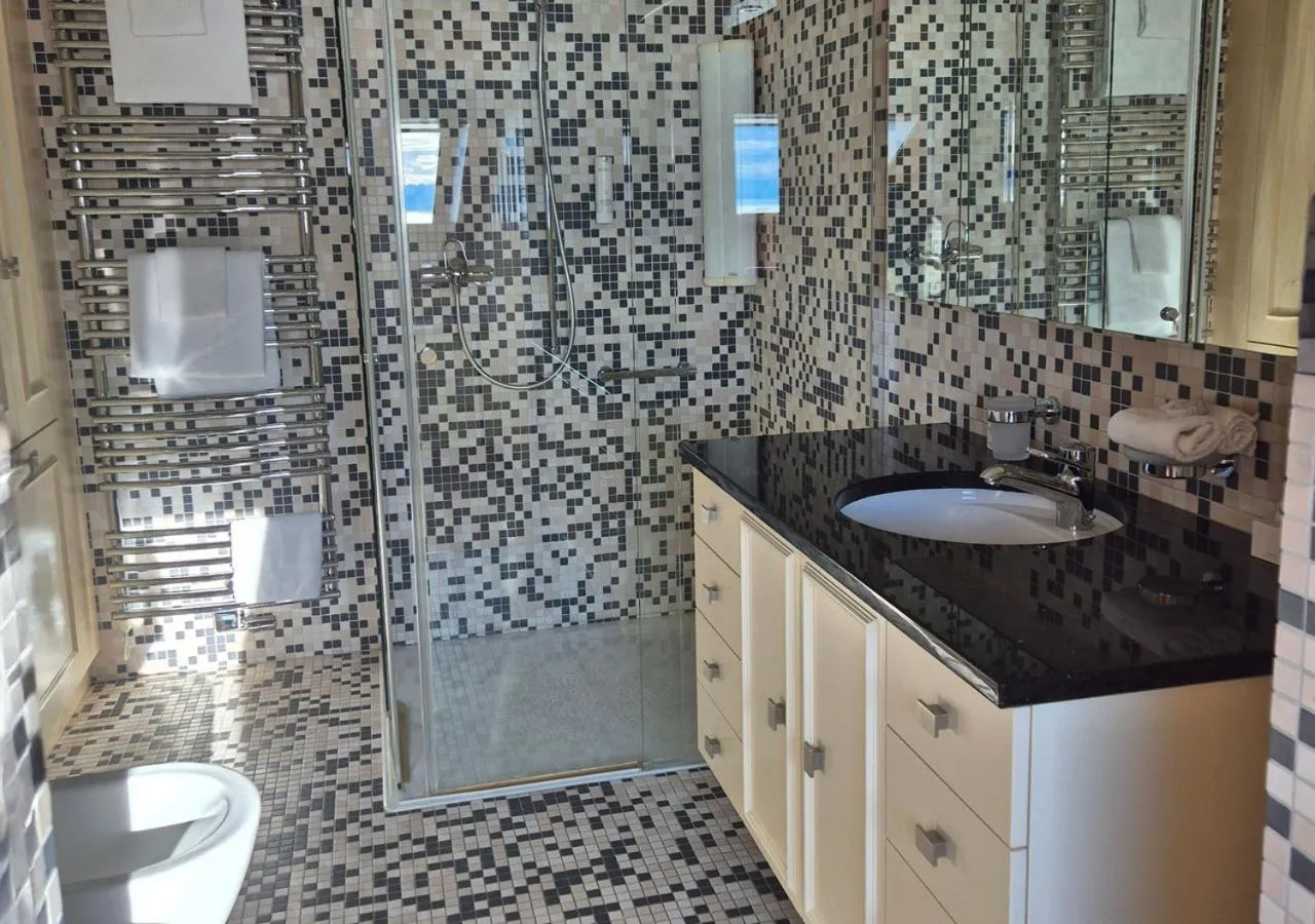 Bathroom in Grand Hôtel des Rasses & Wellness