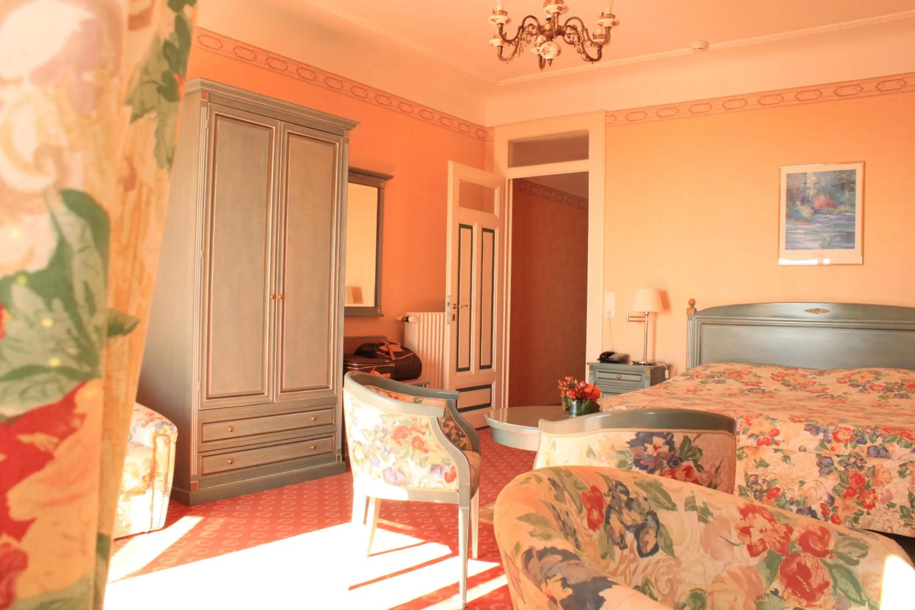 Bedroom, Bed in Grand Hôtel des Rasses & Wellness