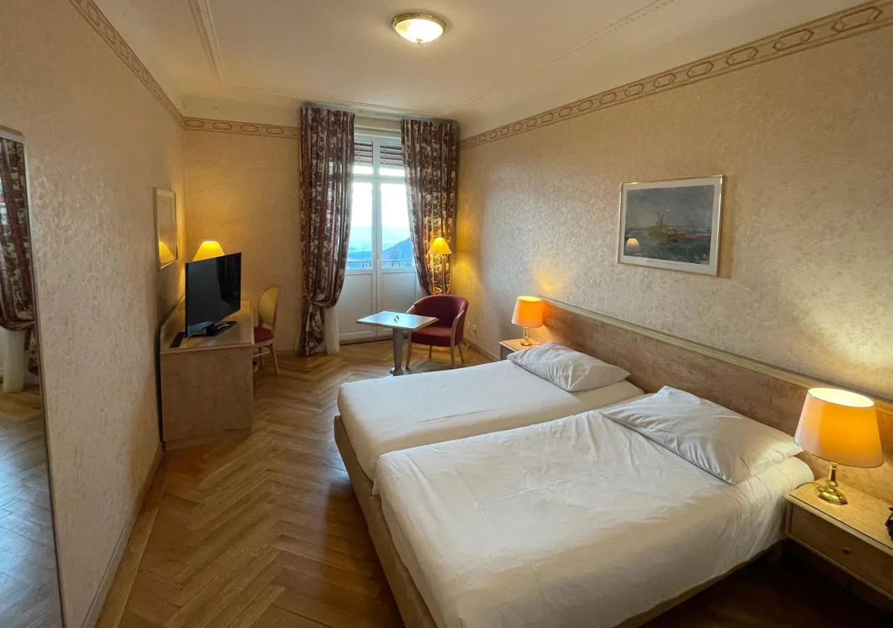 Bedroom, Bed in Grand Hôtel des Rasses & Wellness