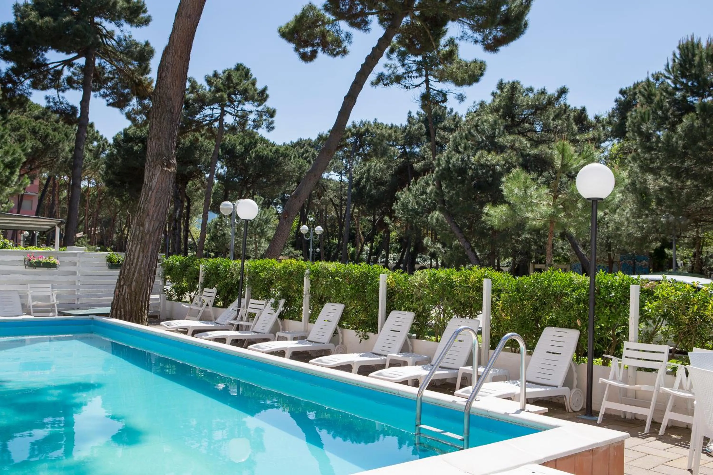 Swimming pool in Hotel Ridolfi