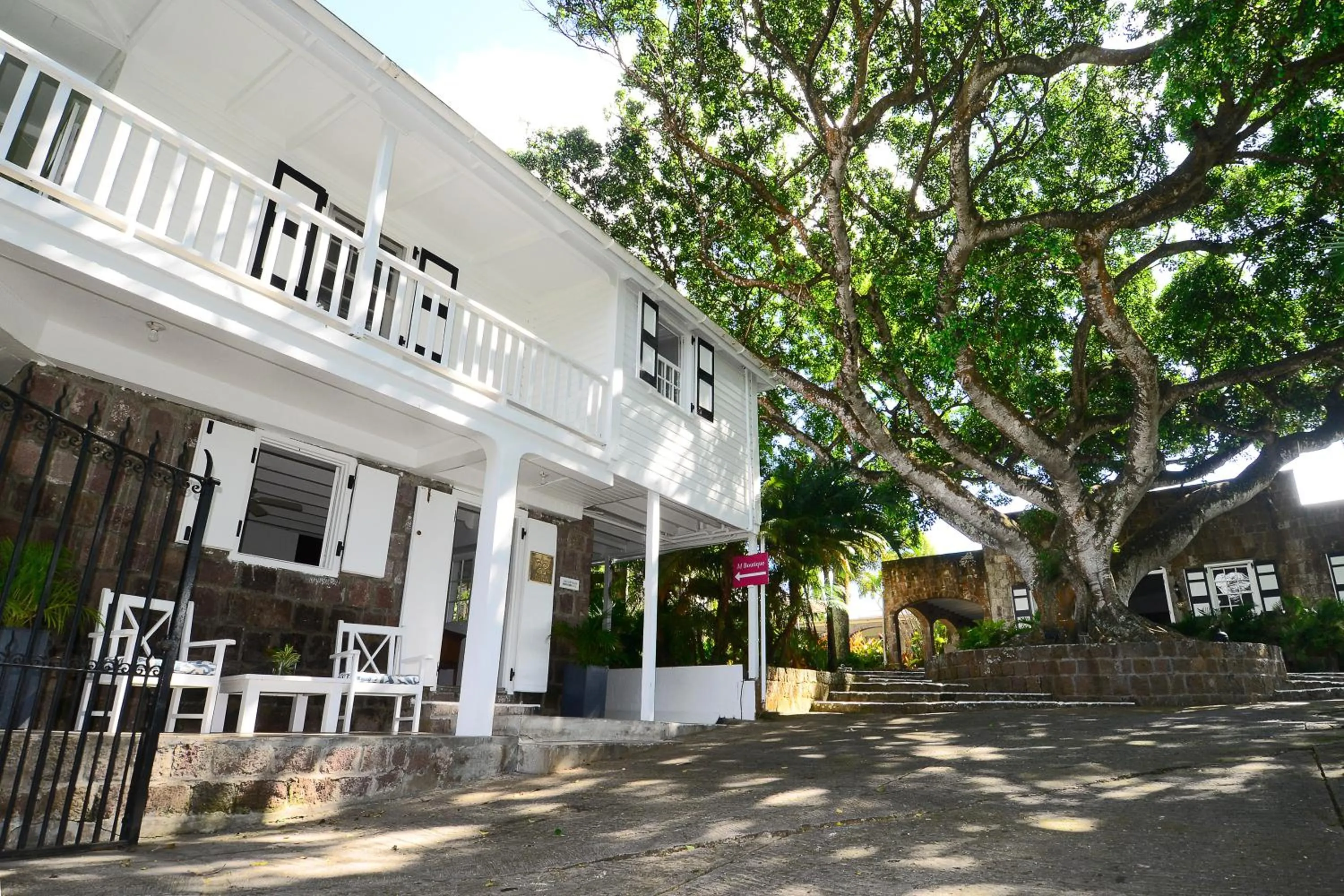 Facade/entrance in Montpelier Nevis