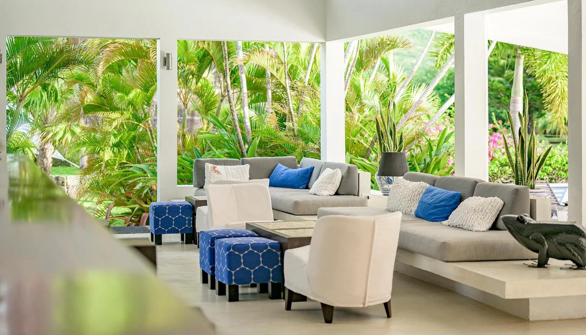 Restaurant/places to eat in Montpelier Nevis