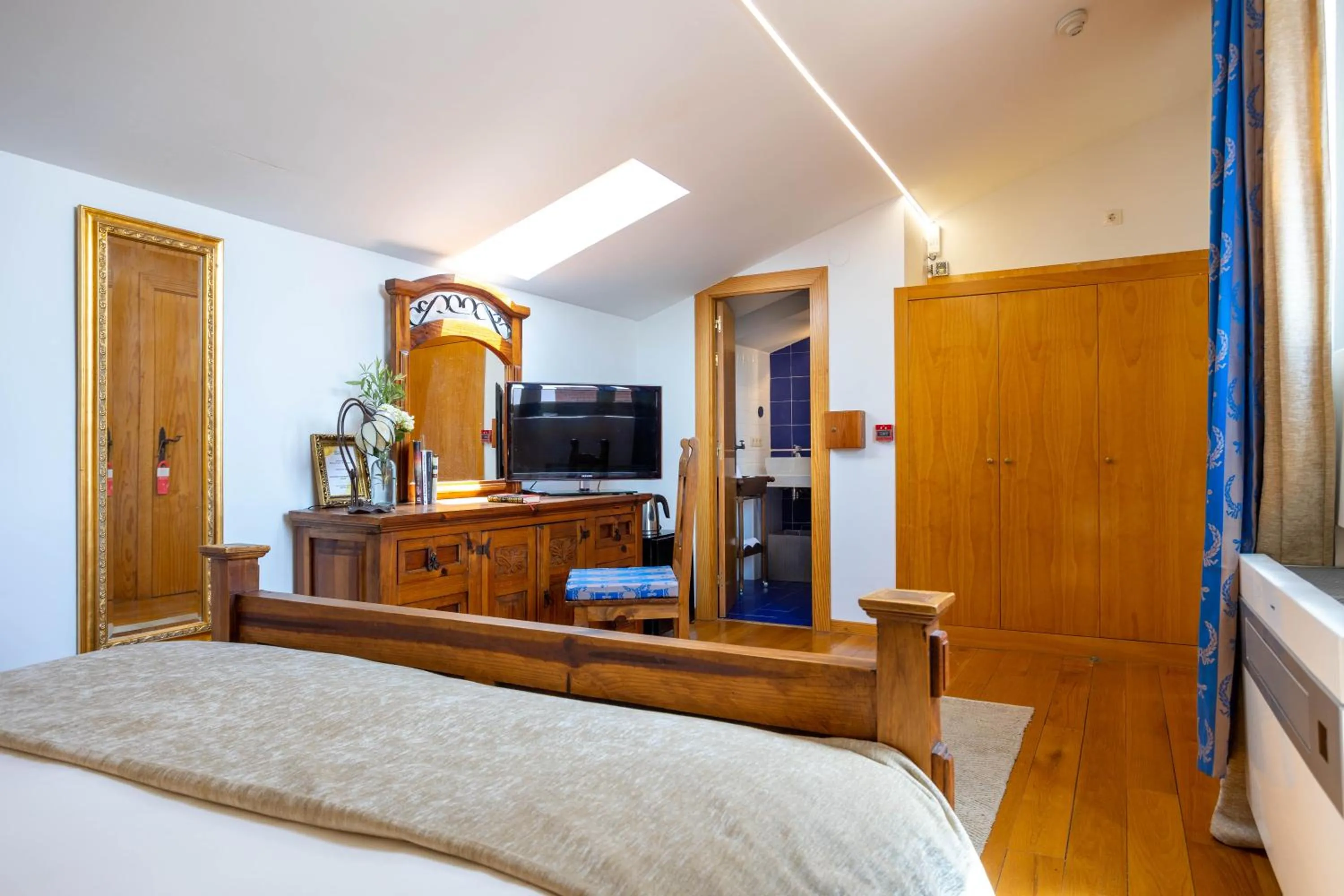 TV and multimedia, Bed in Posada de Eufrasio