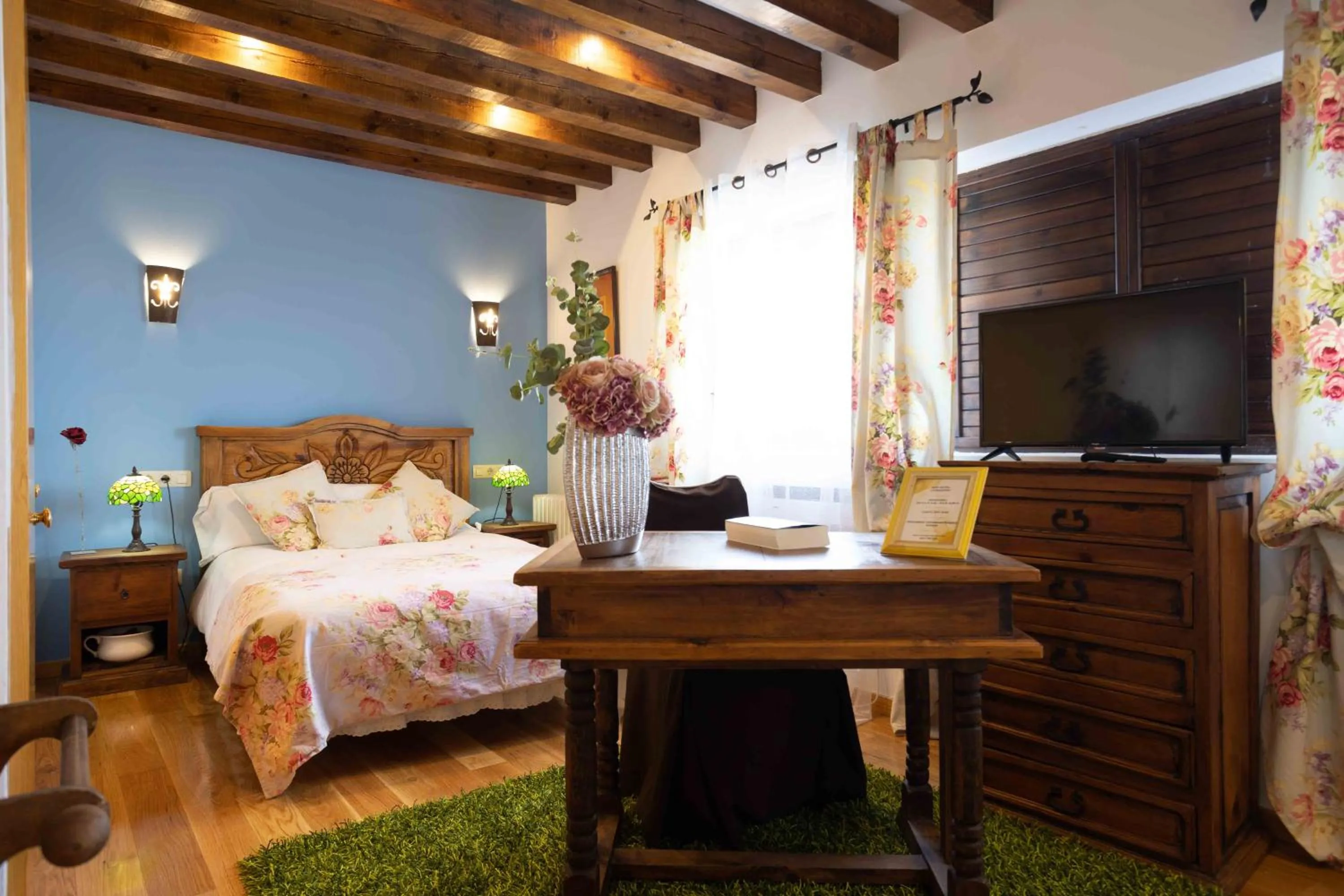 Photo of the whole room, Bed in Posada de Eufrasio