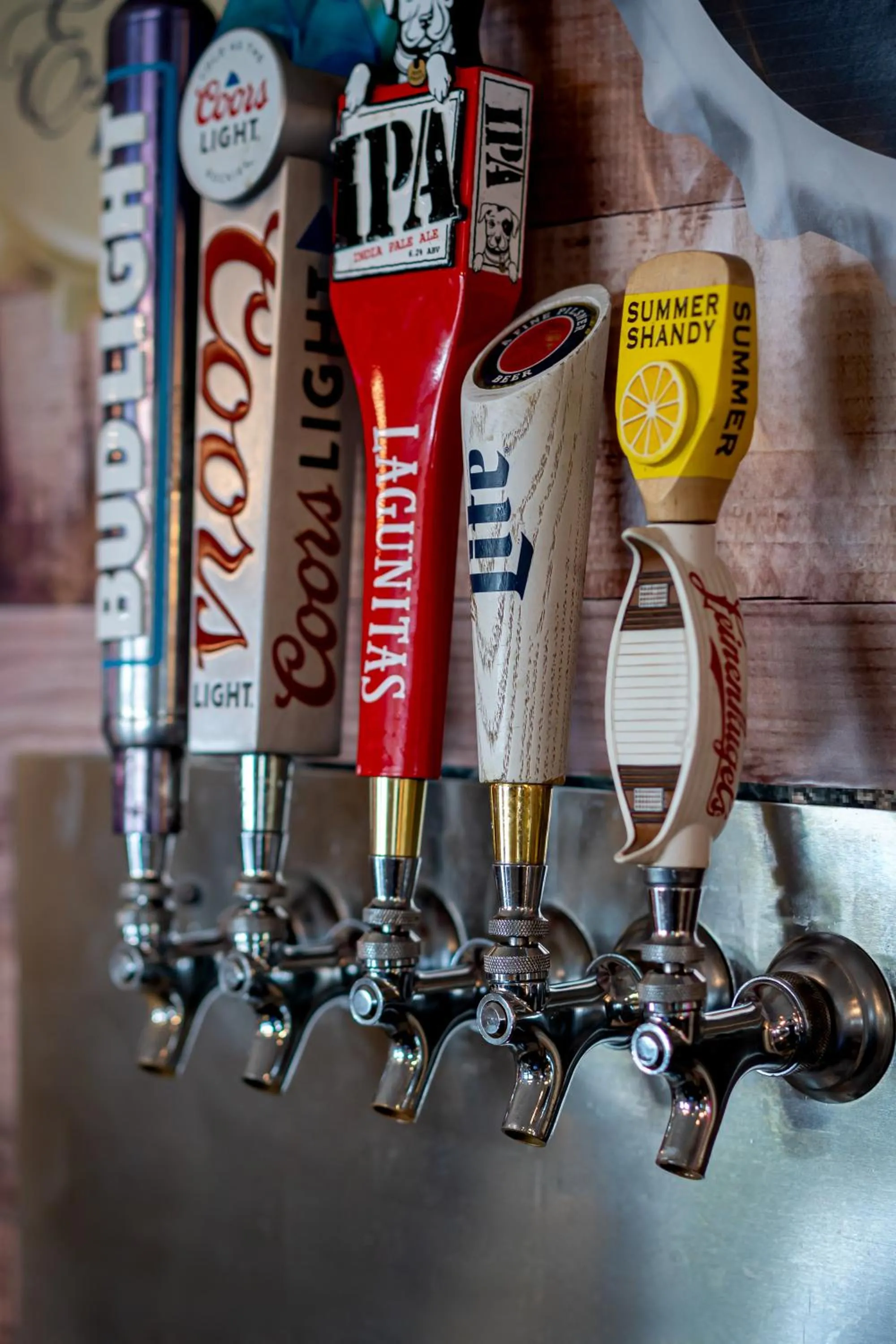 Lounge or bar in Fargo Inn and Suites