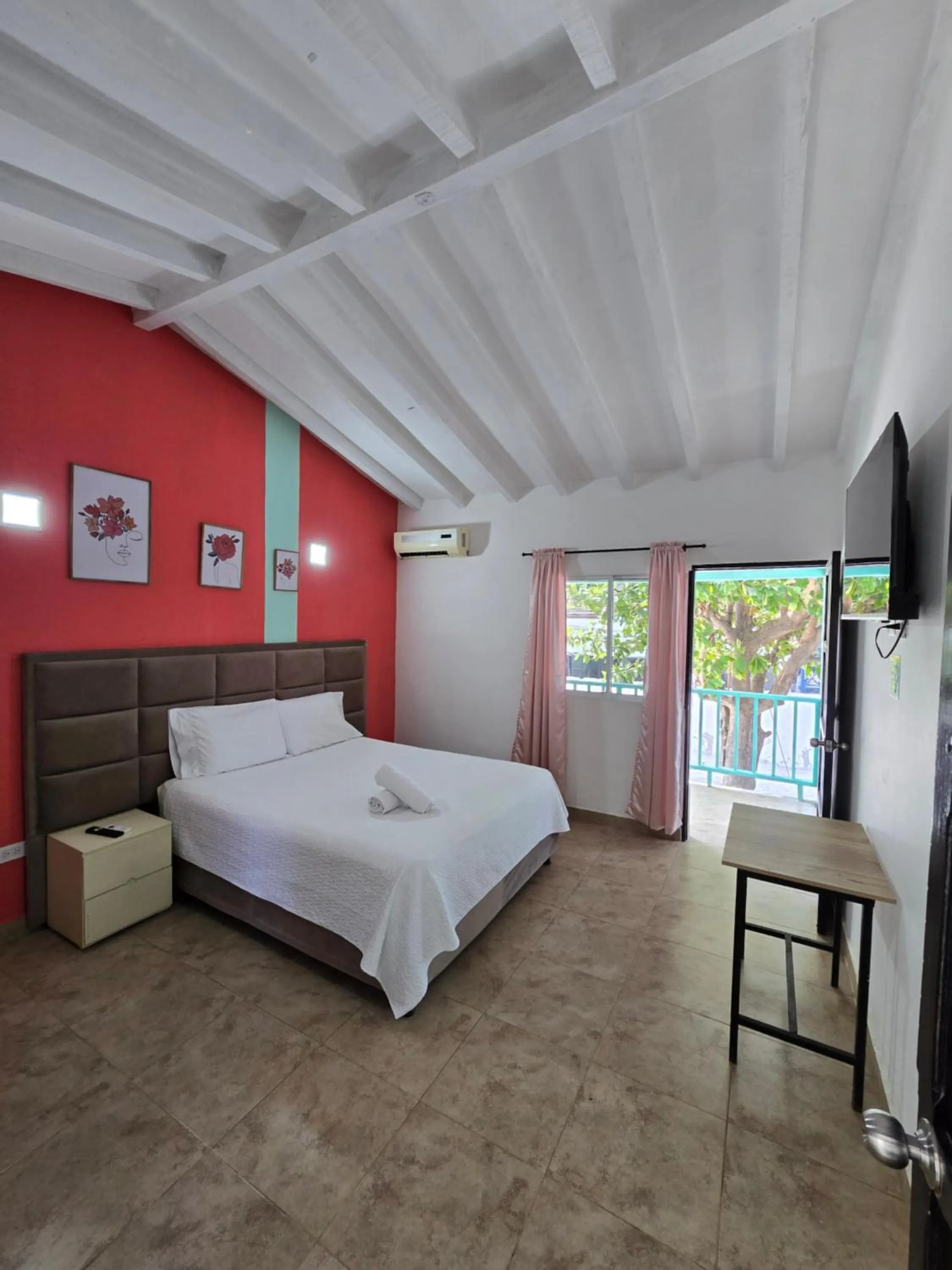 Bed in Hotel Los Veleros Santa Marta