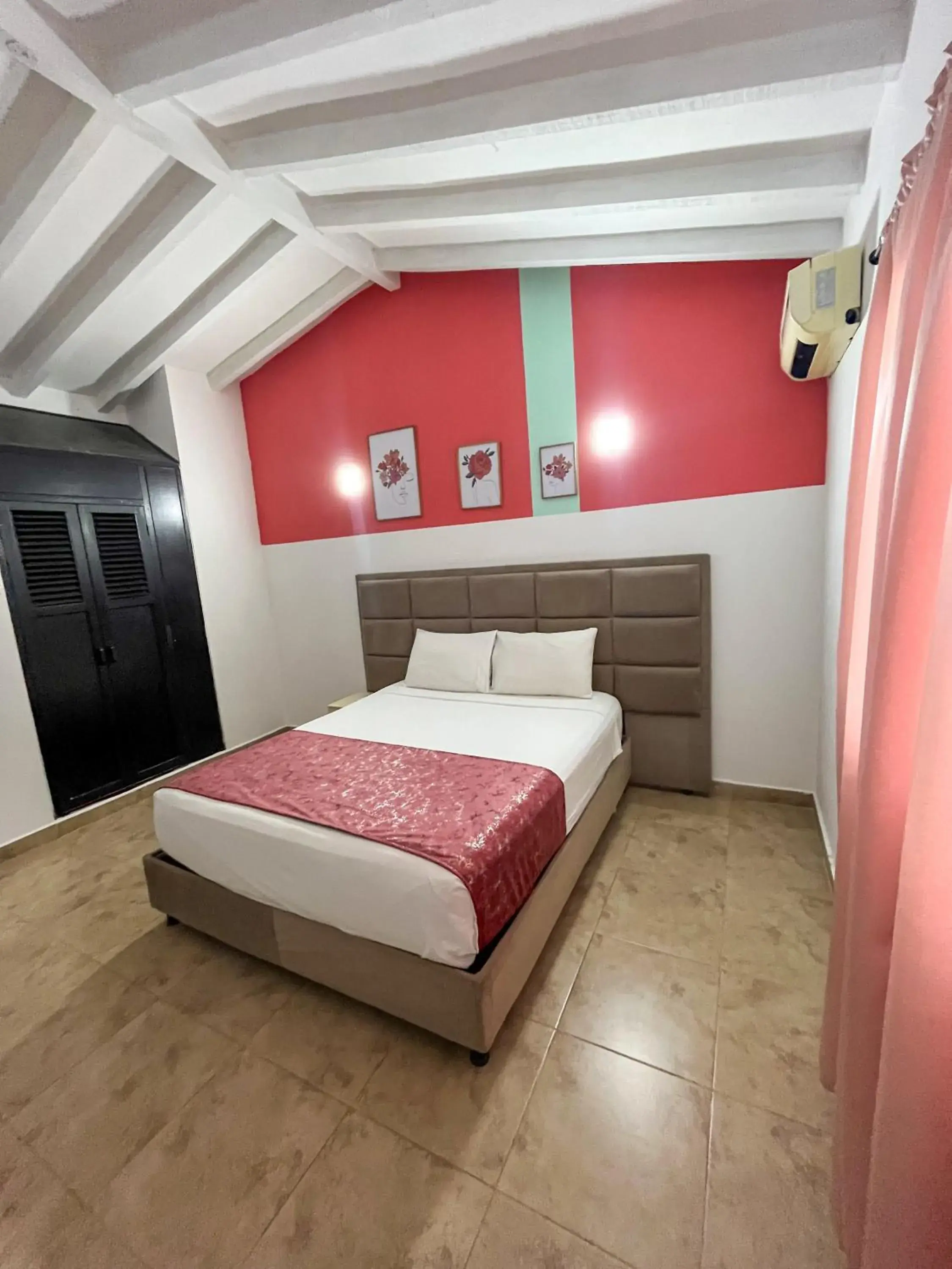 Double Room in Hotel Los Veleros Santa Marta Double Room in Hotel Los Veleros Santa Marta