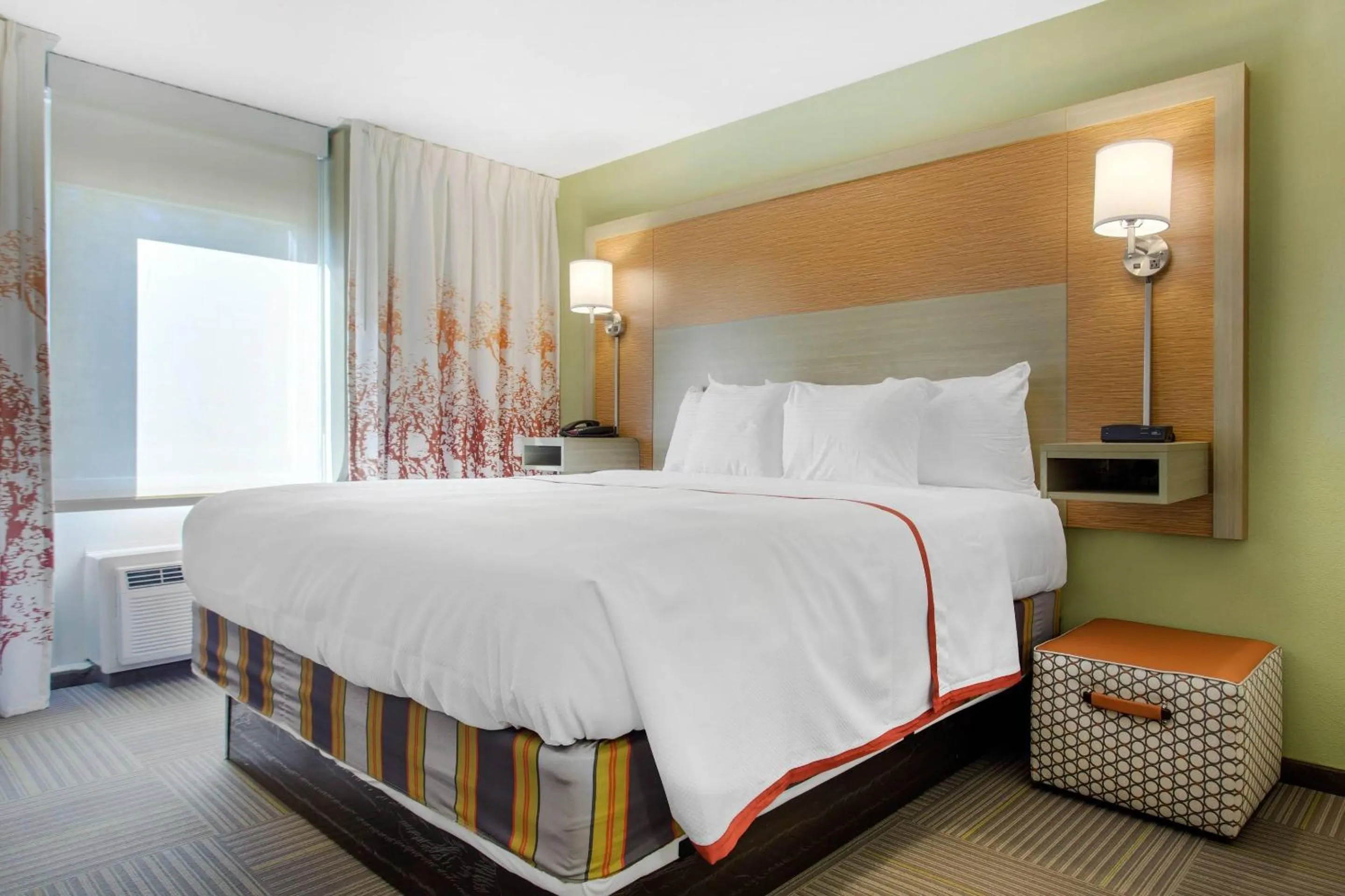 Bedroom, Bed in Gallus Stadium Park Inn, an Ascend Collection Hotel