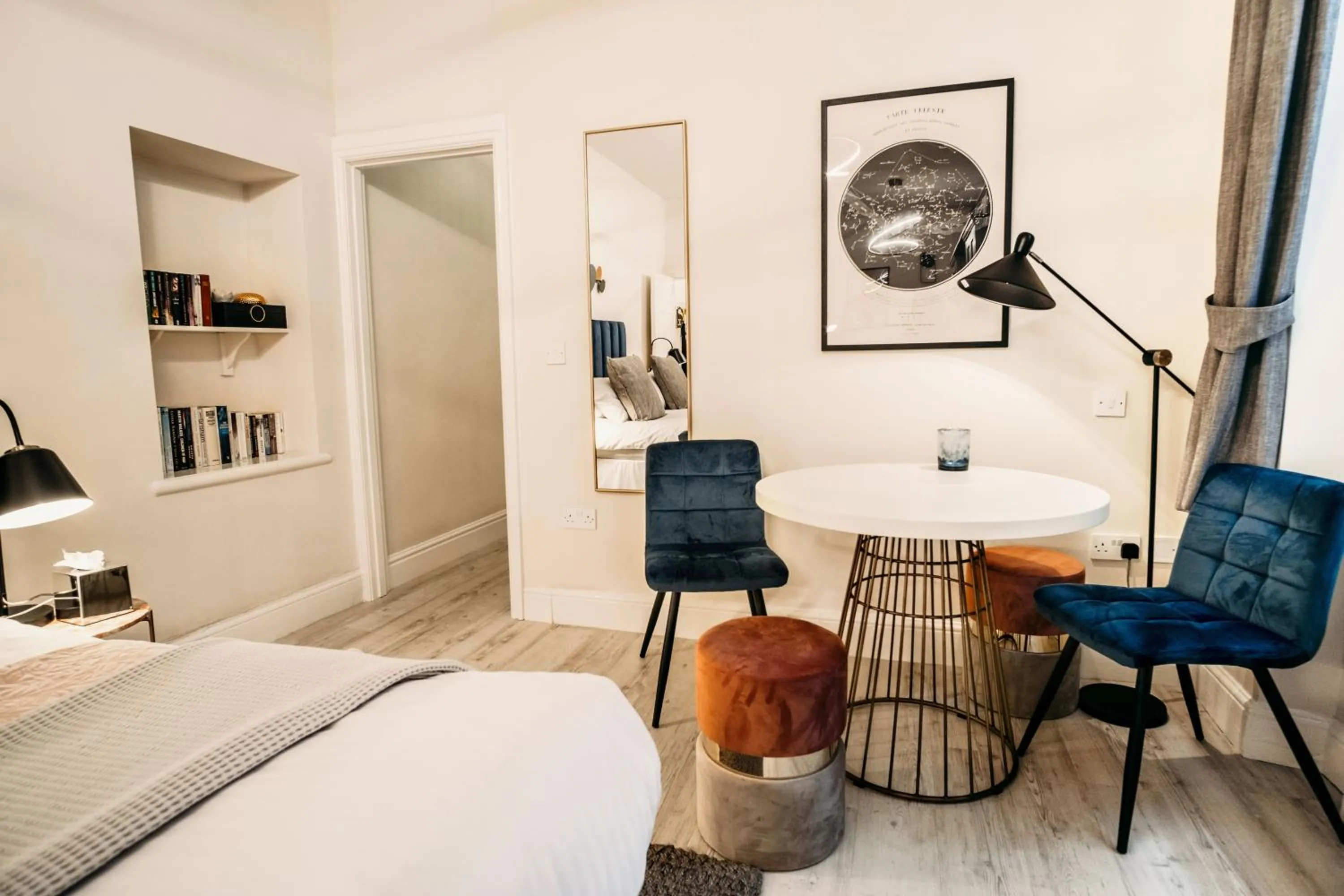 Living room, Bed in The Town House