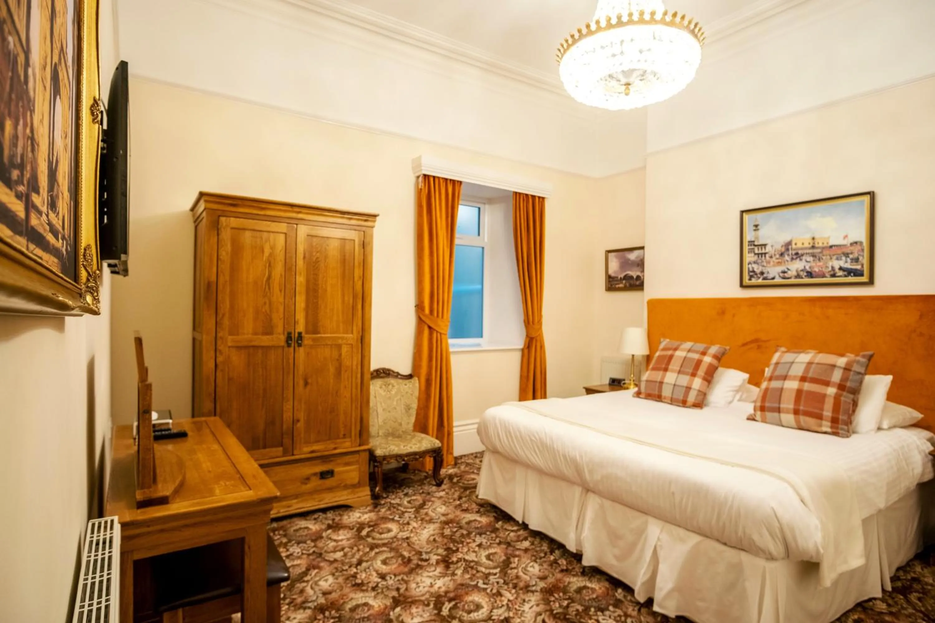 Bed in The Town House