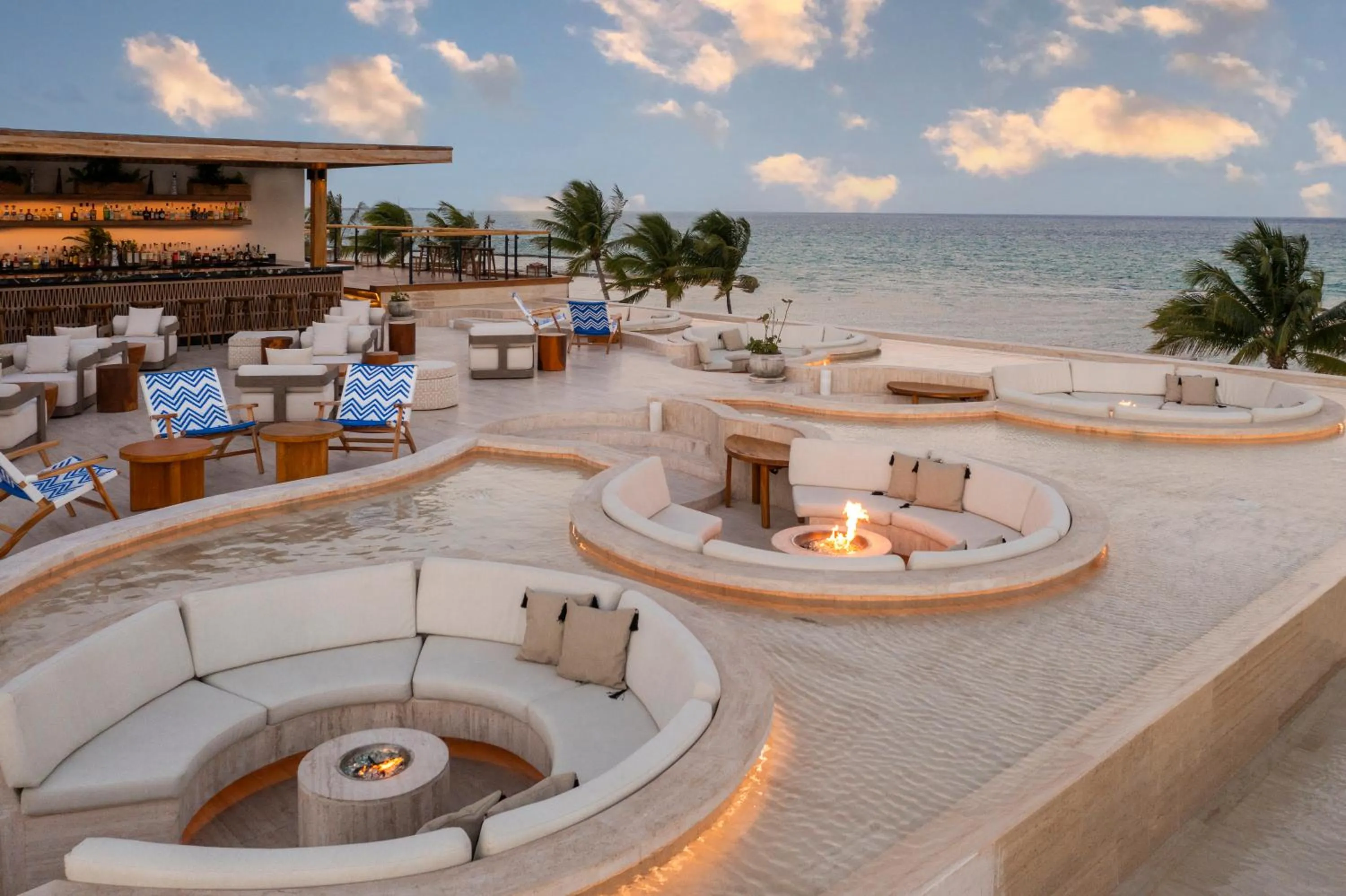 Lounge or bar in Fairmont Mayakoba