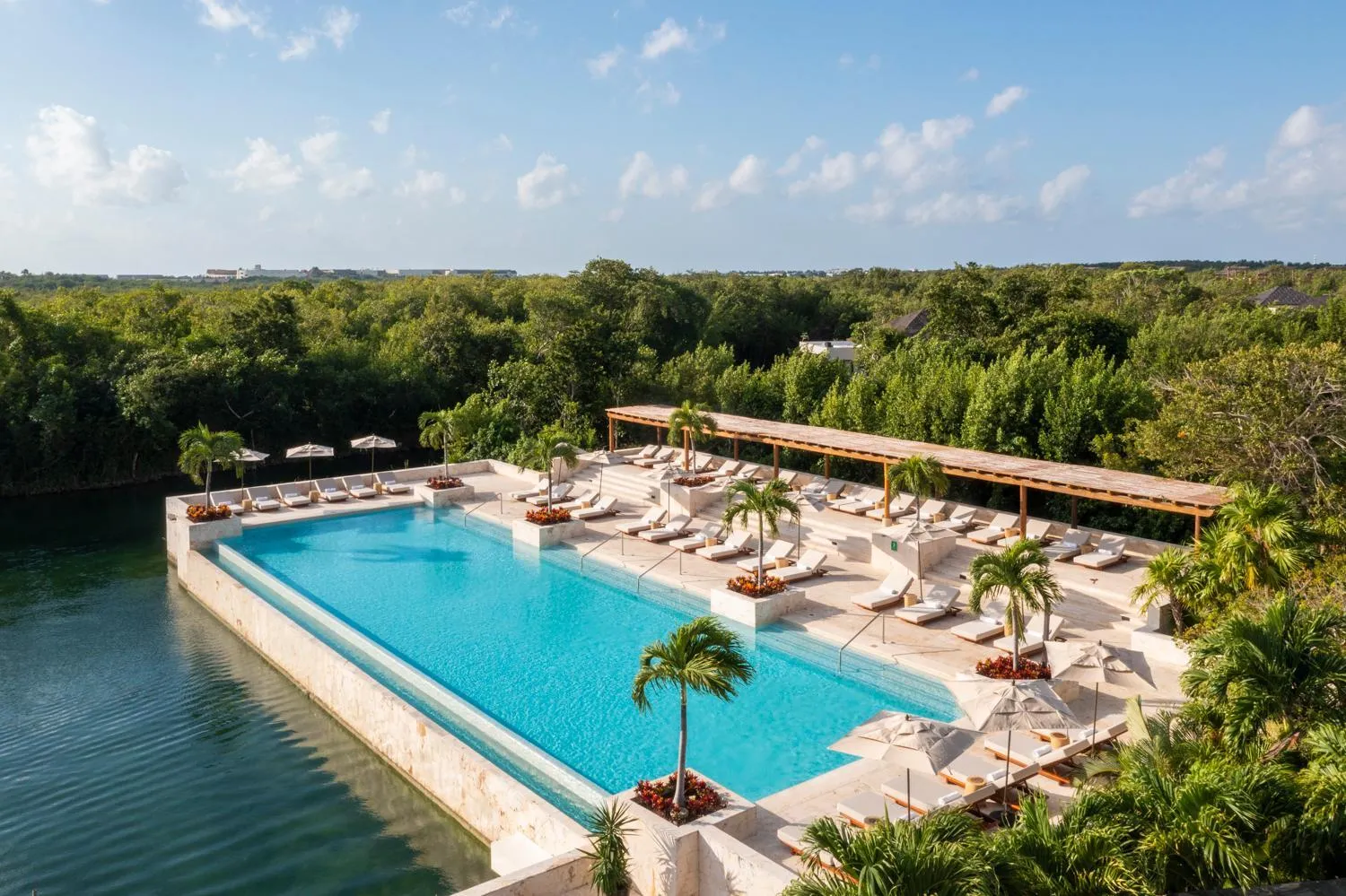 Swimming pool in Fairmont Mayakoba