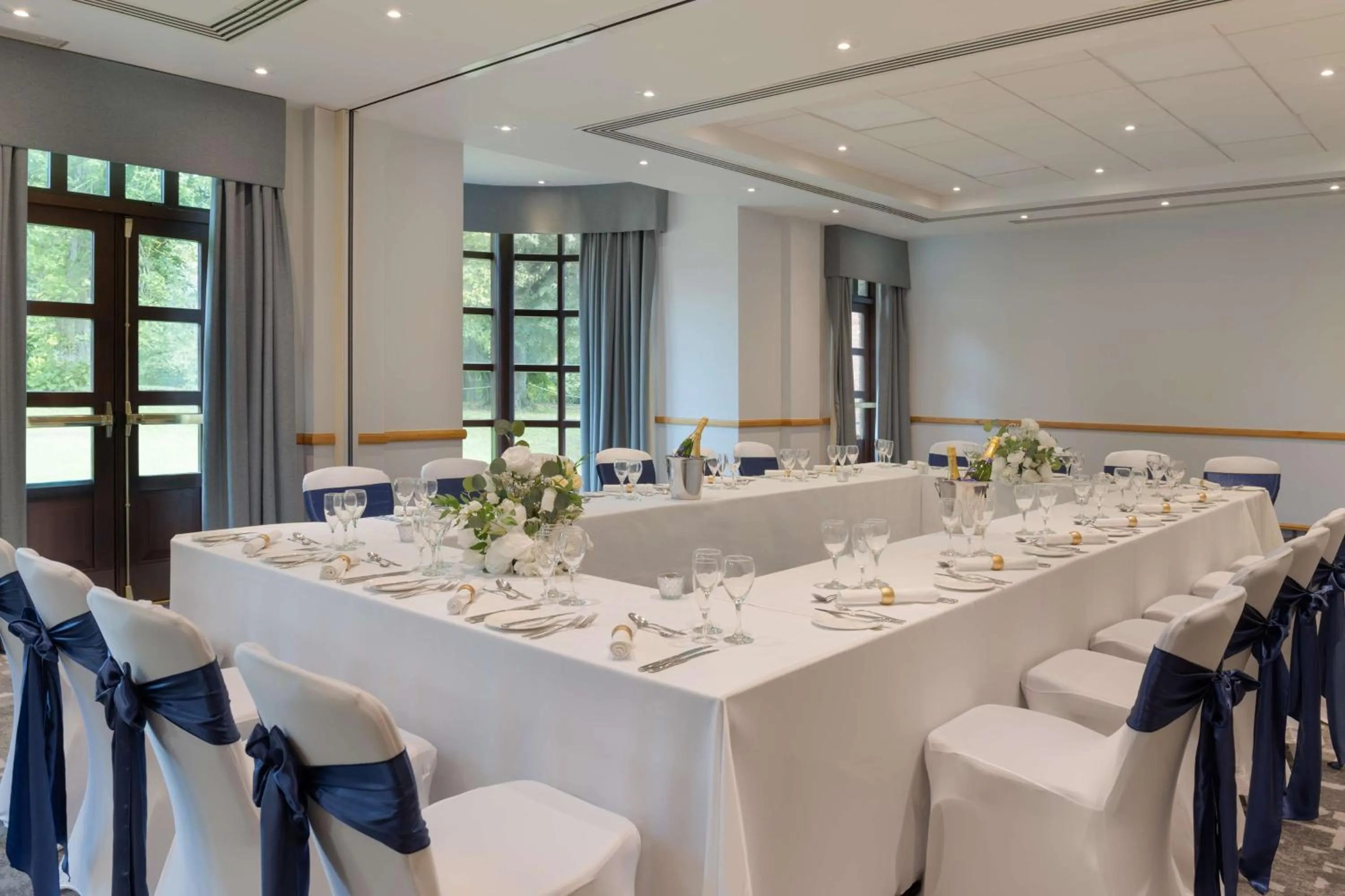 Meeting/conference room in Hilton Puckrup Hall Hotel & Golf Club, Tewkesbury