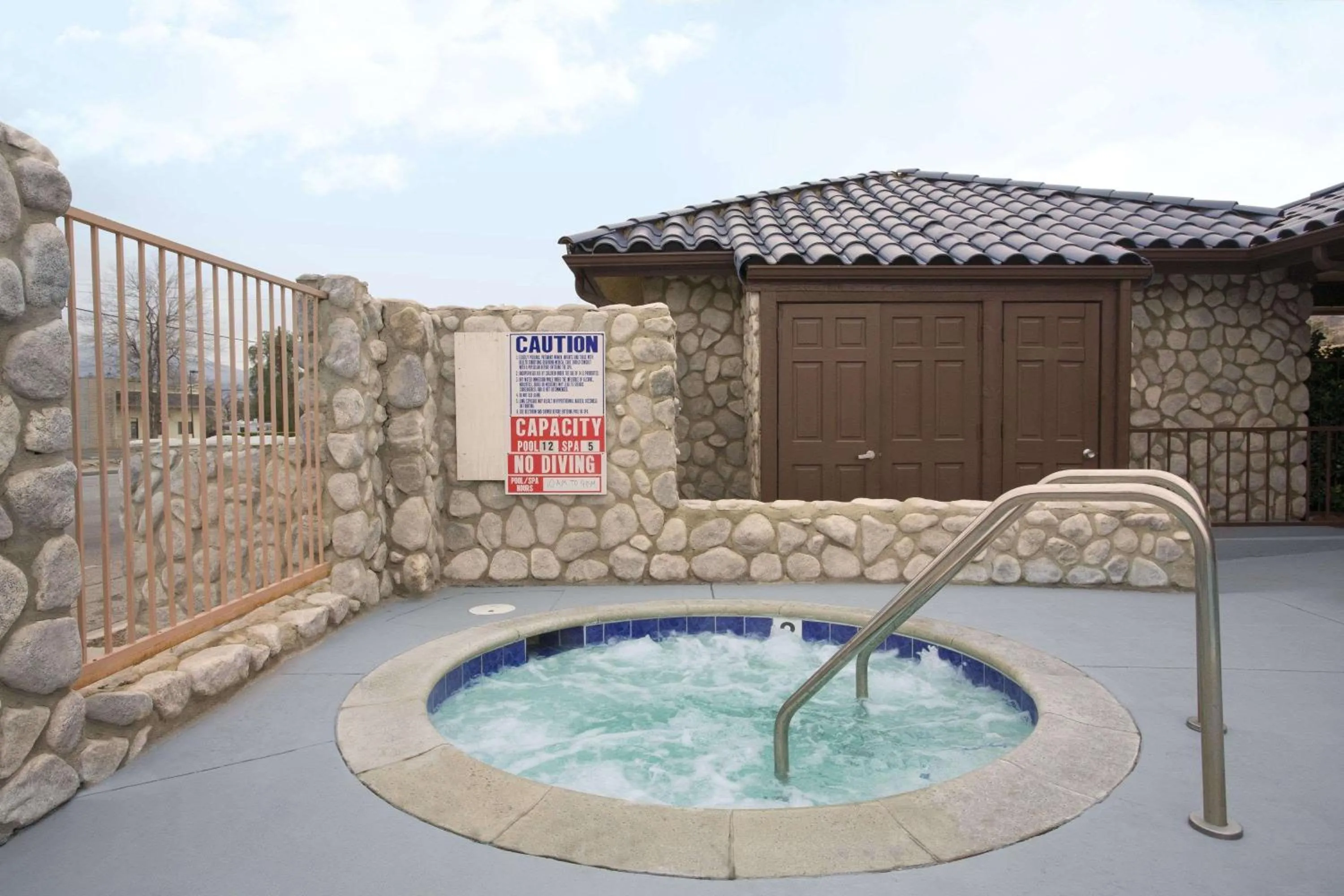 Spa and wellness centre/facilities in Triplodge of Santa Clarita