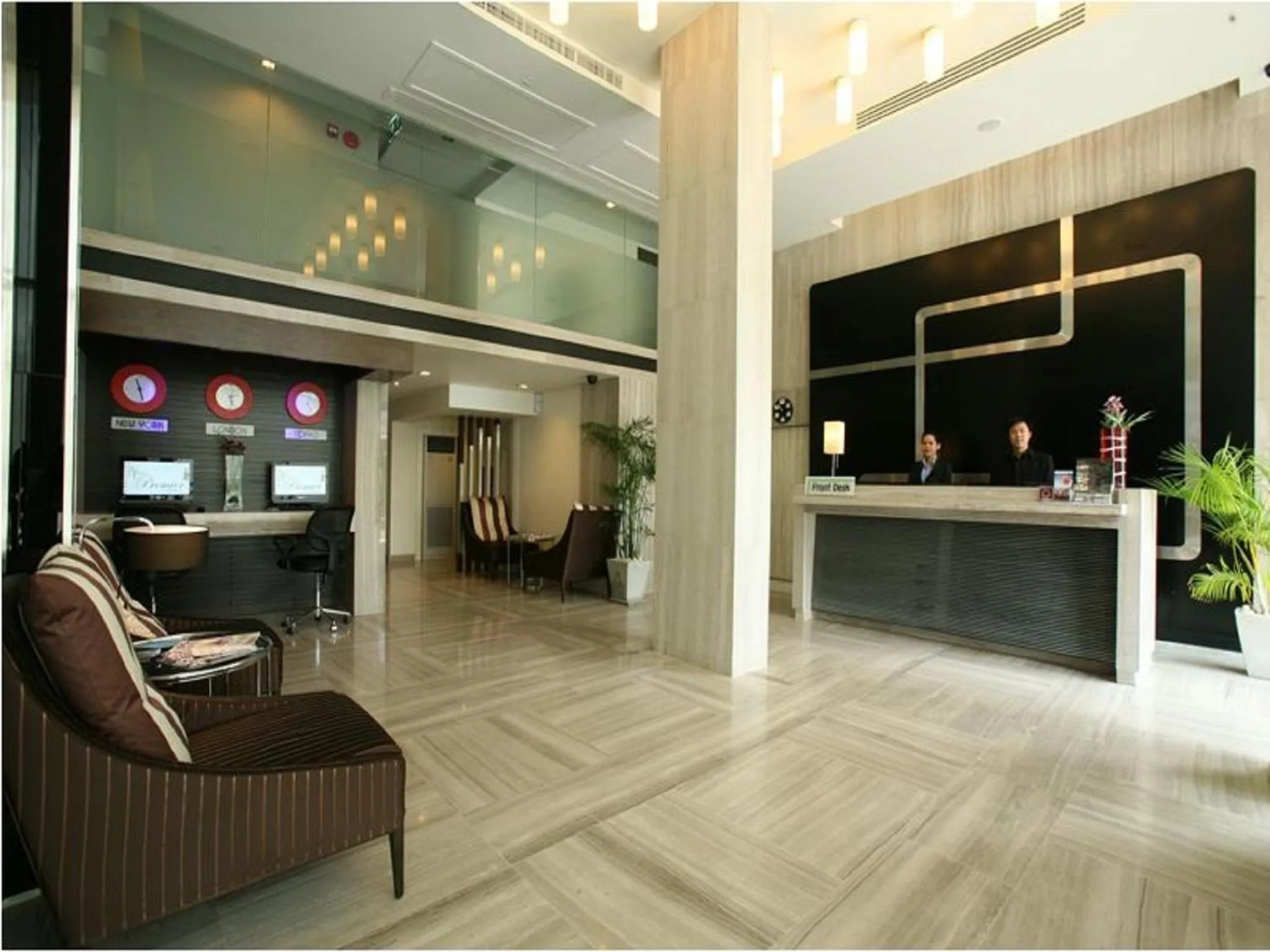 Lobby or reception in FX Hotel Metrolink Makkasan