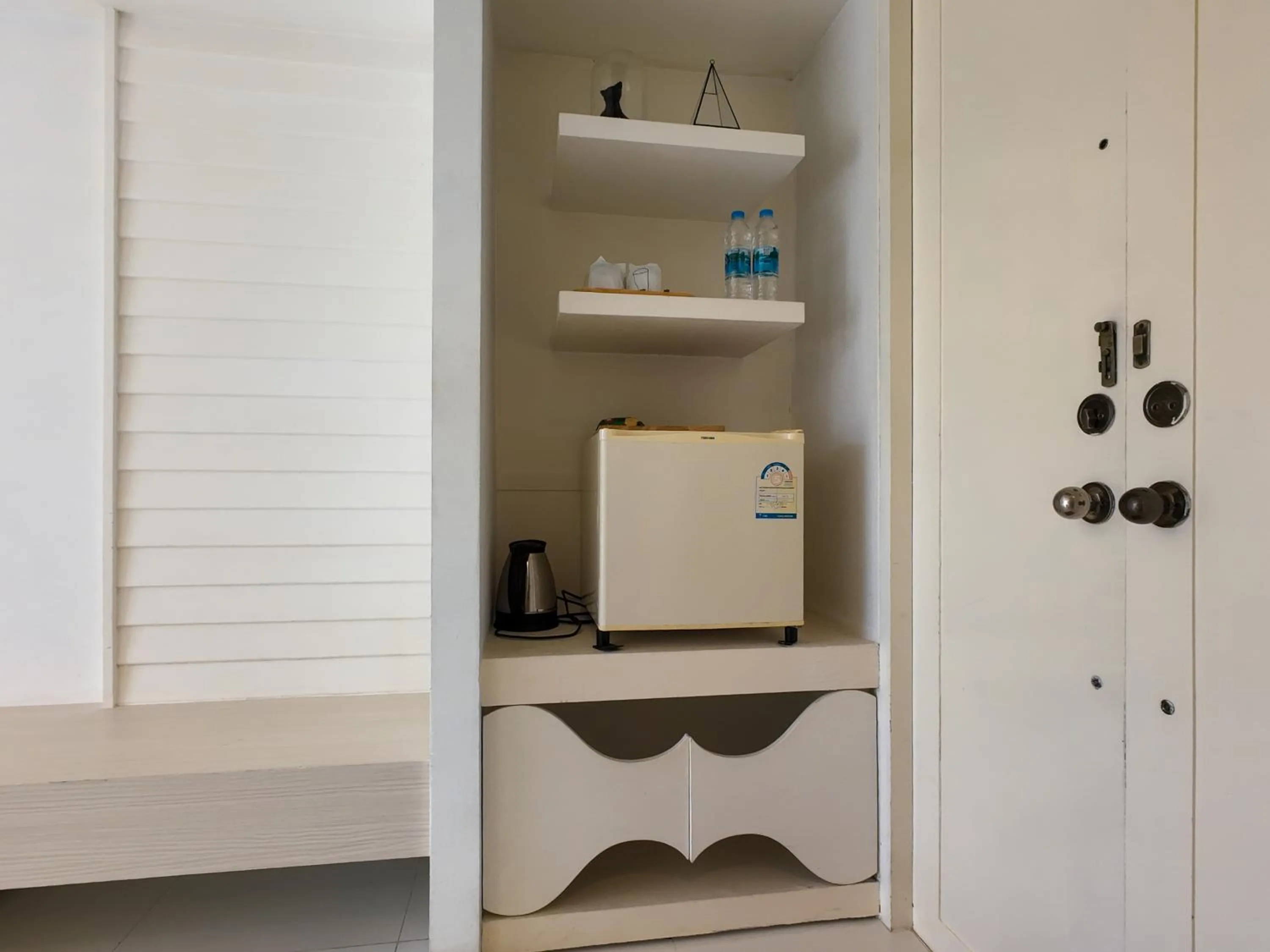 Kitchen or kitchenette in Verano Beach Villa