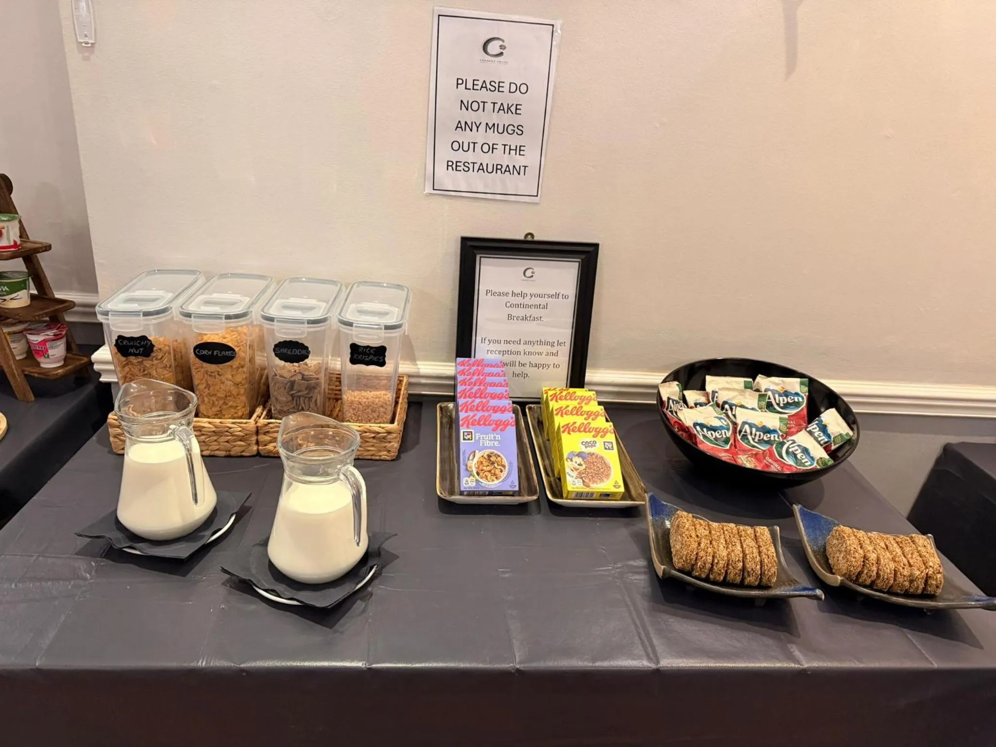 Breakfast in Consort Hotel